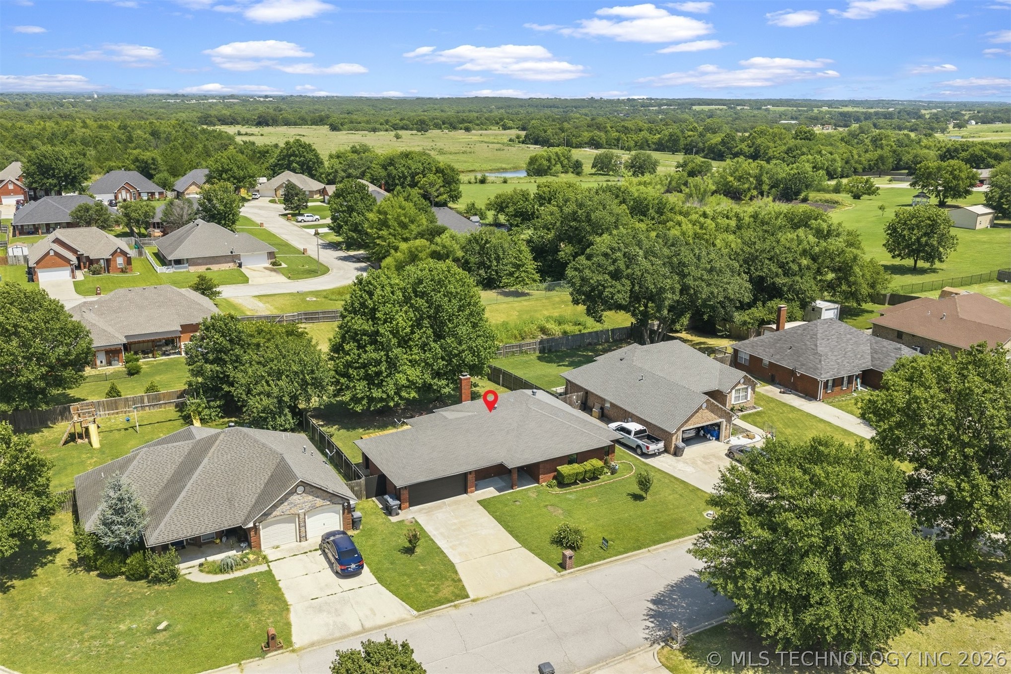 1604 Southern Hills Property Photo 33