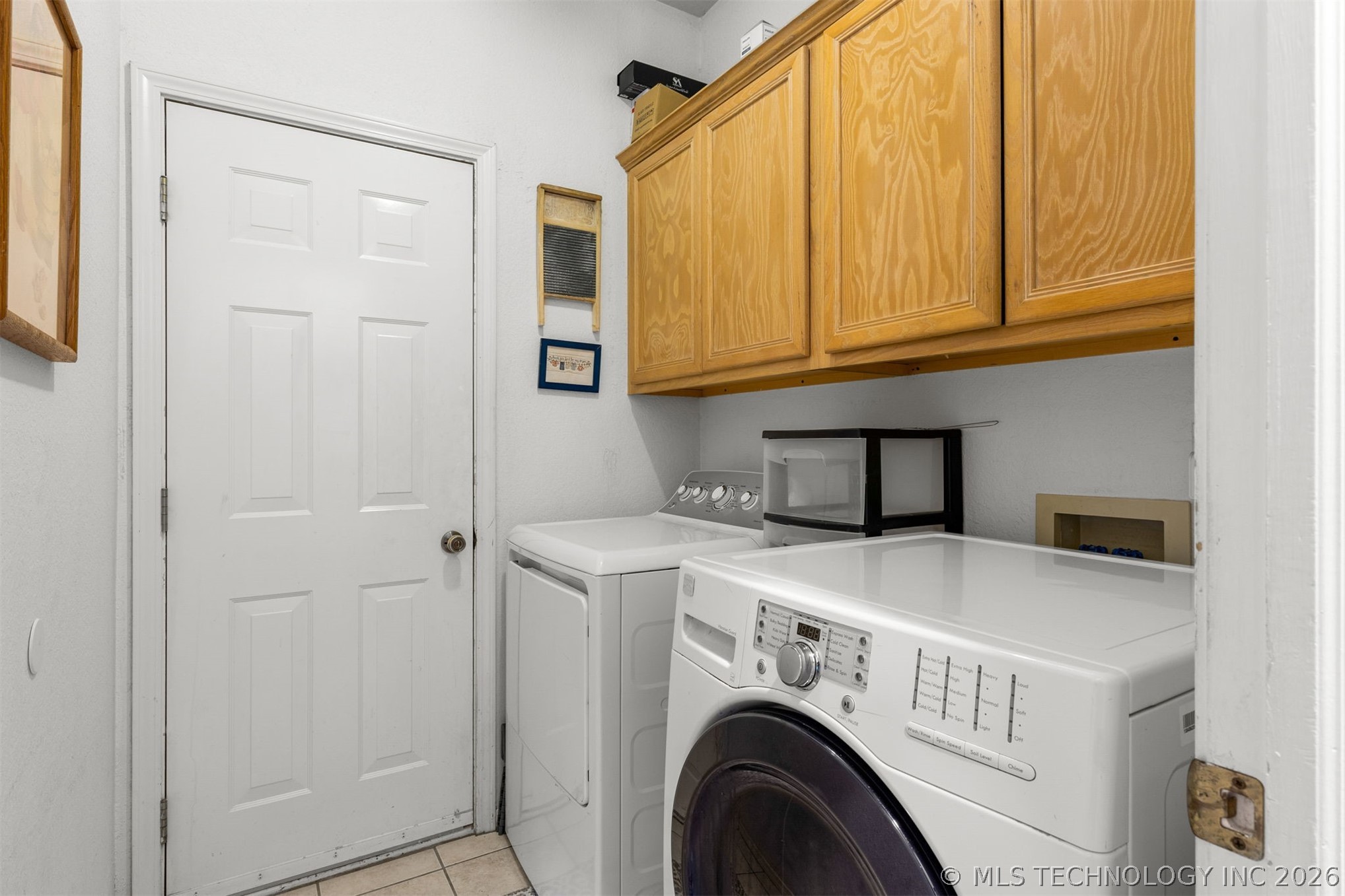 8105 S 86th Avenue Property Photo 47
