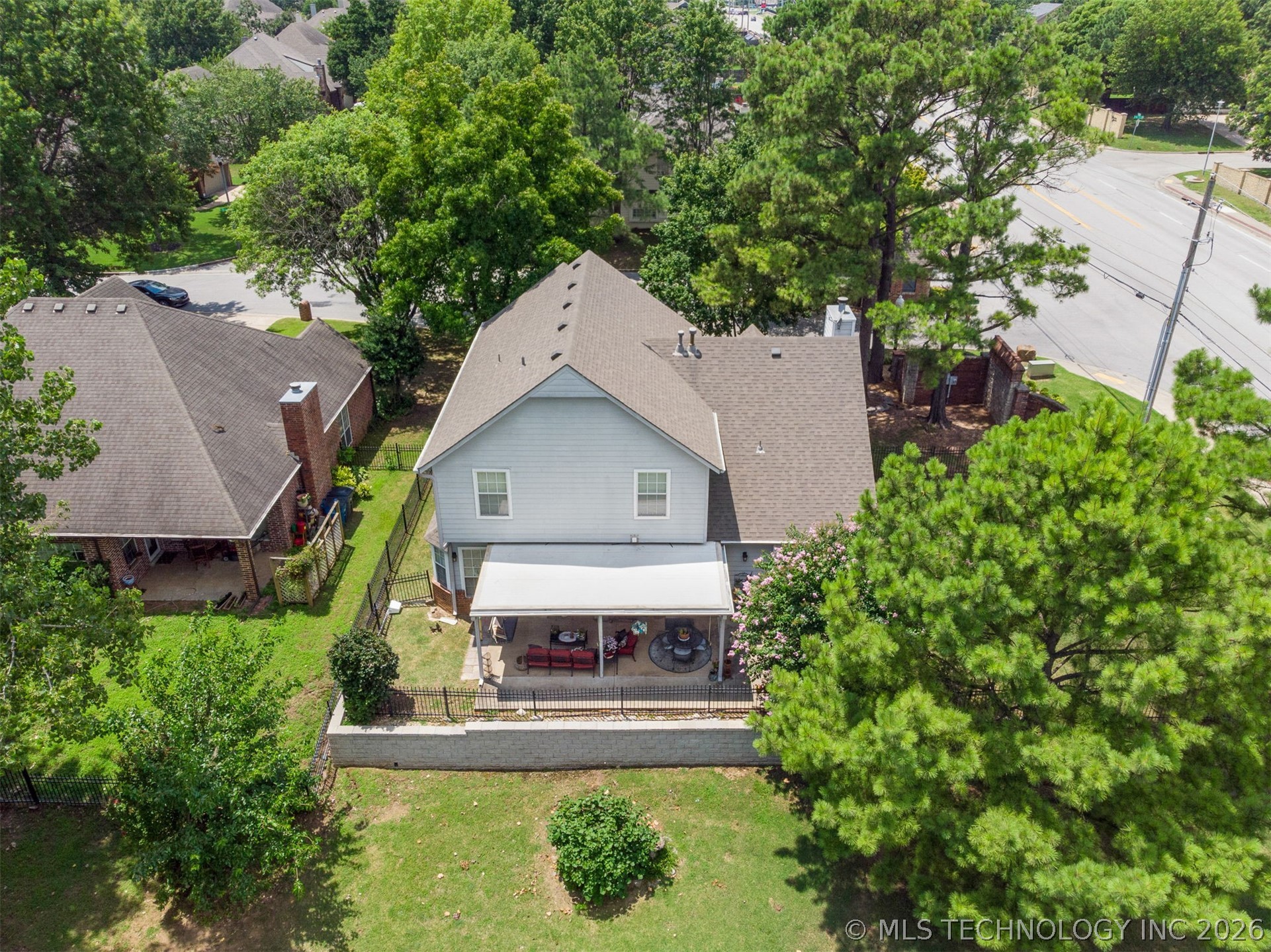 8105 S 86th Avenue Property Photo 64