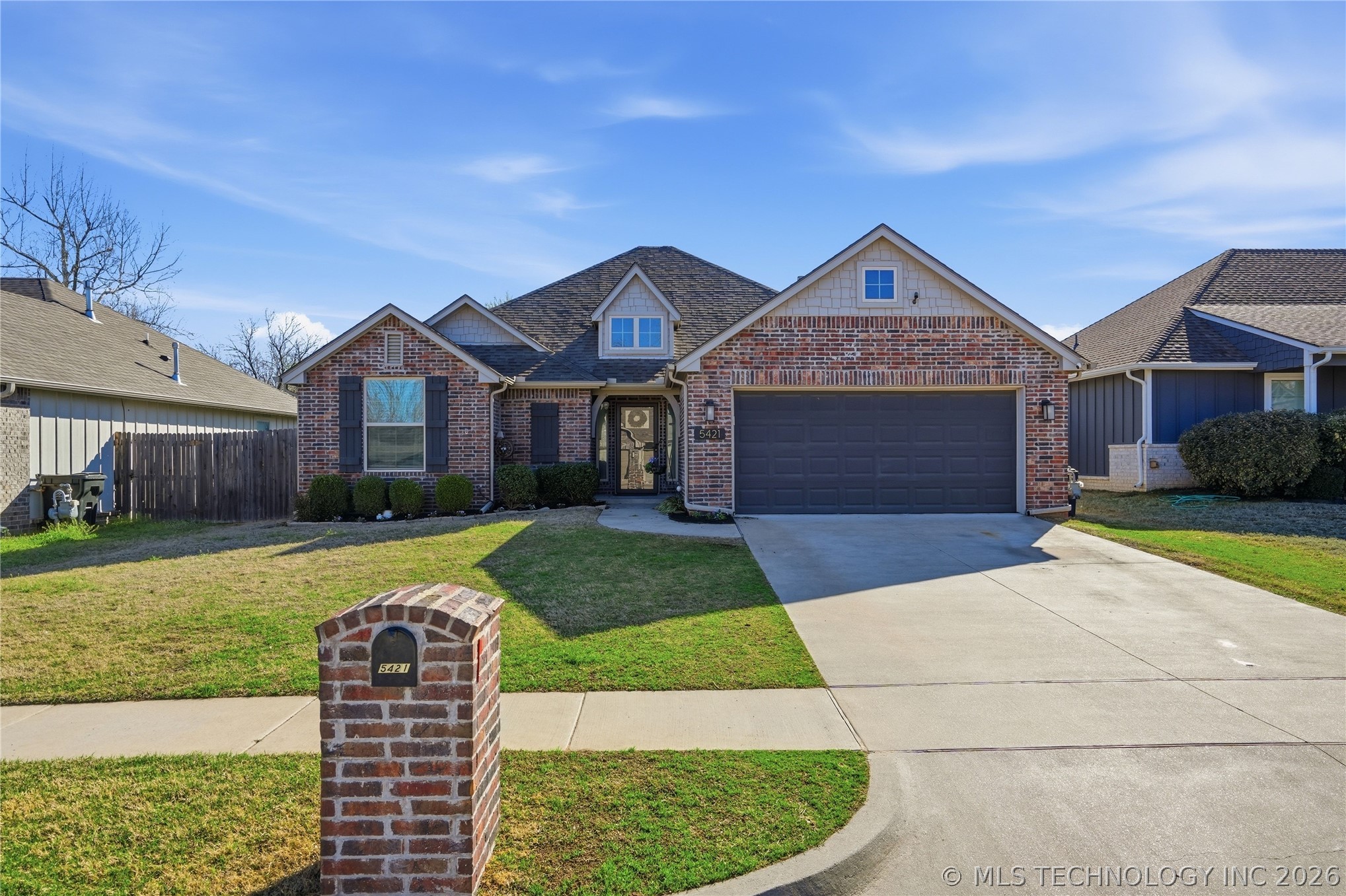 5421 Skylane Drive Property Photo 10