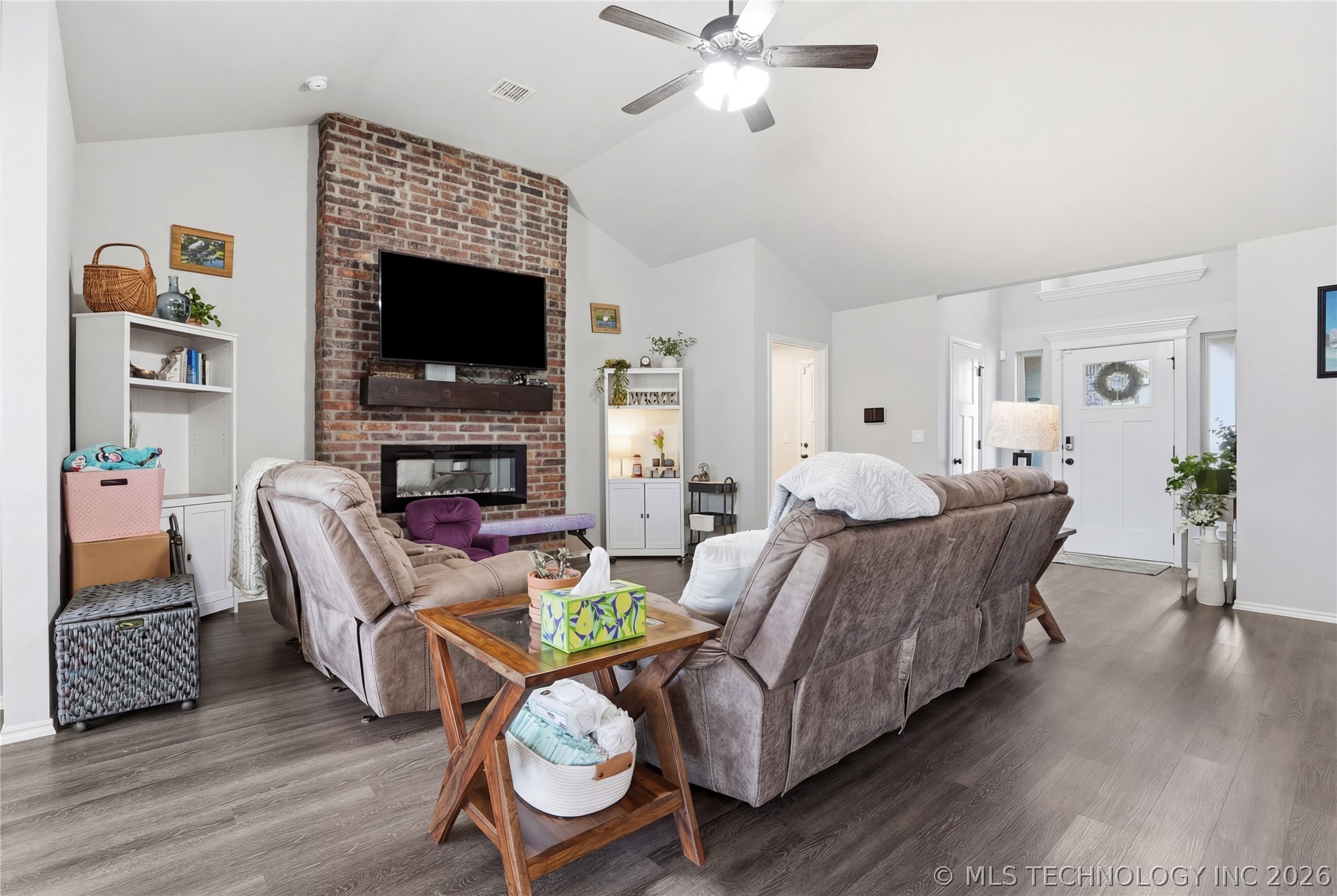 5421 Skylane Drive Property Photo 18