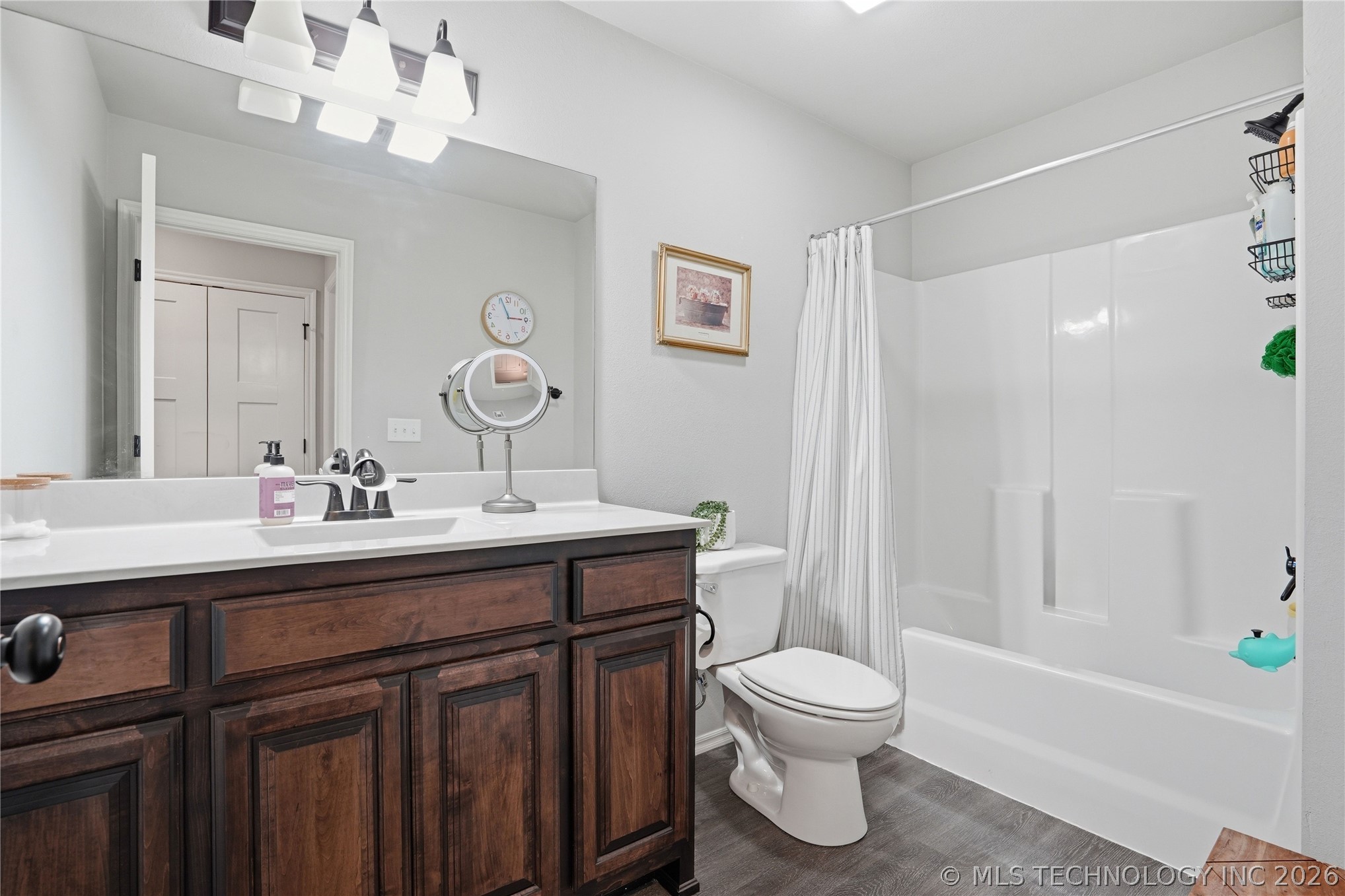 5421 Skylane Drive Property Photo 30