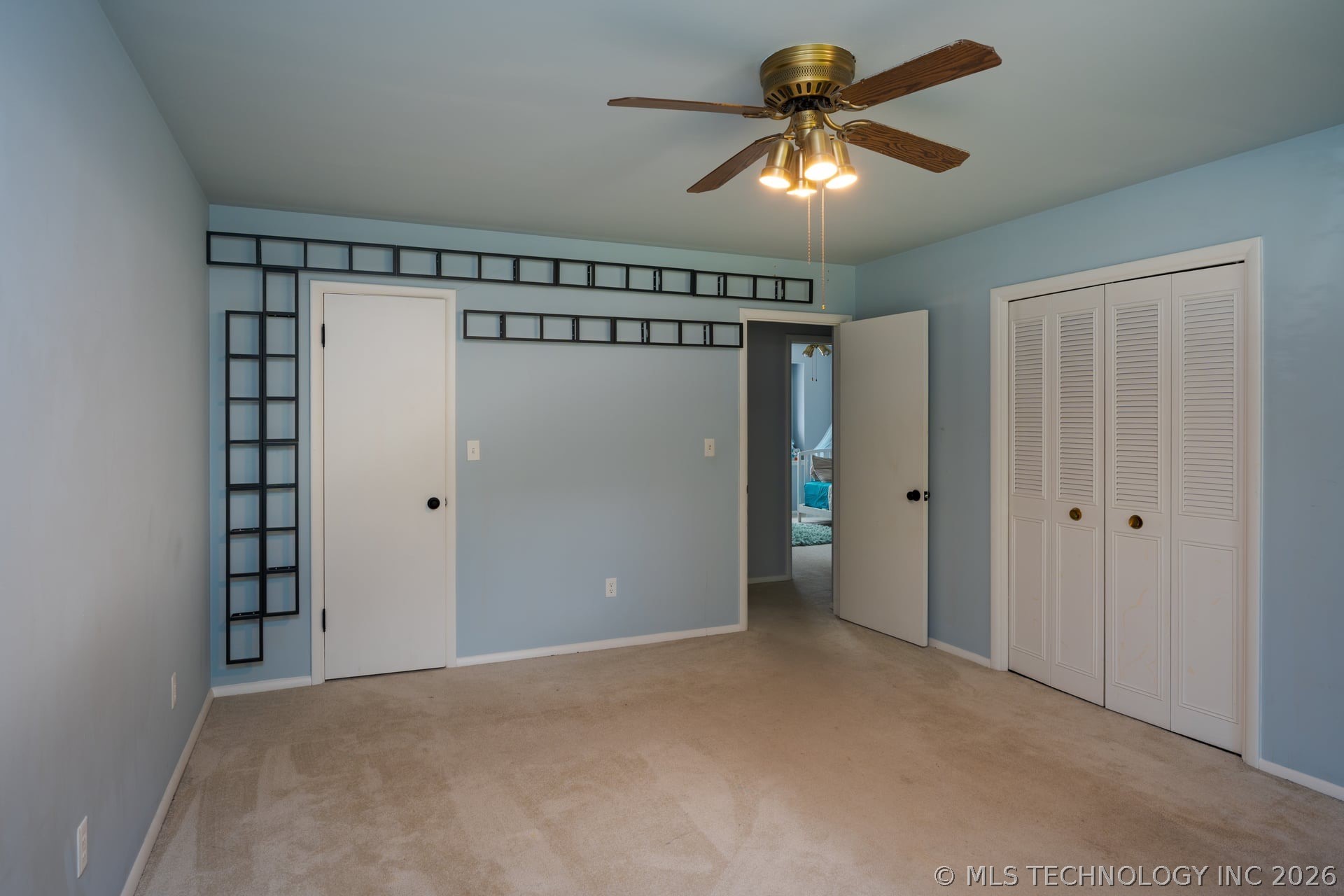 5511 S 66th East Avenue Property Photo 13