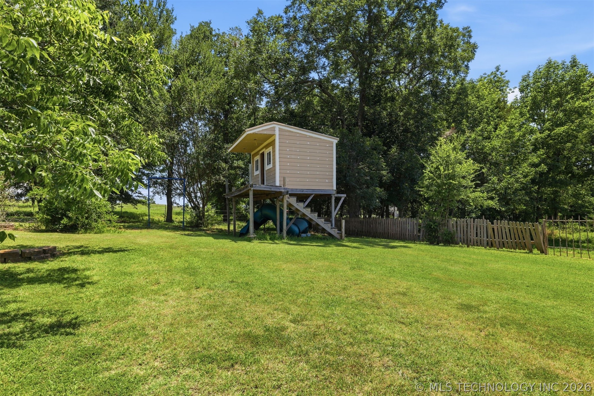 2464 S Roberta Road Property Photo 26