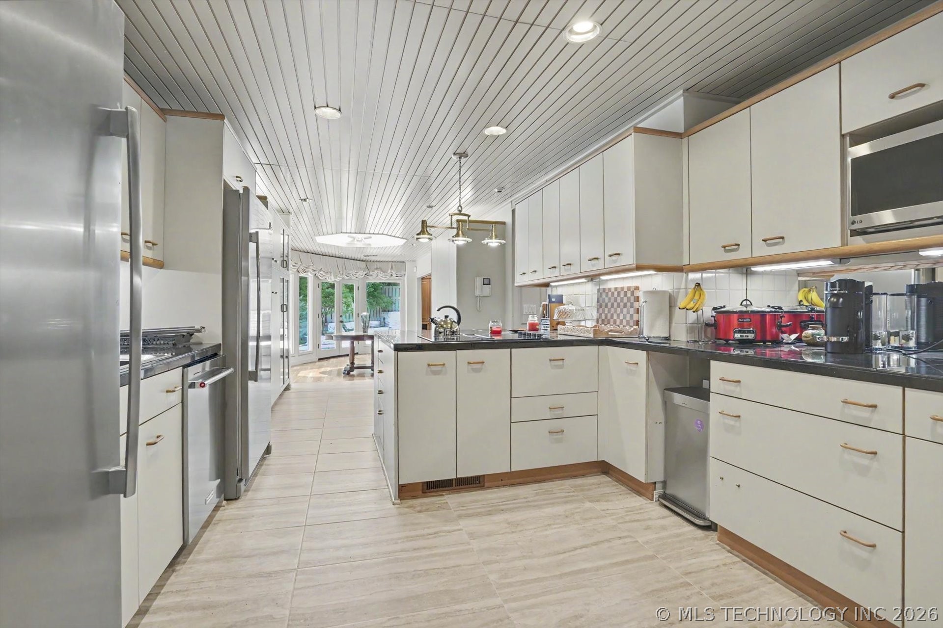7449 S Indianapolis Avenue Property Photo 22