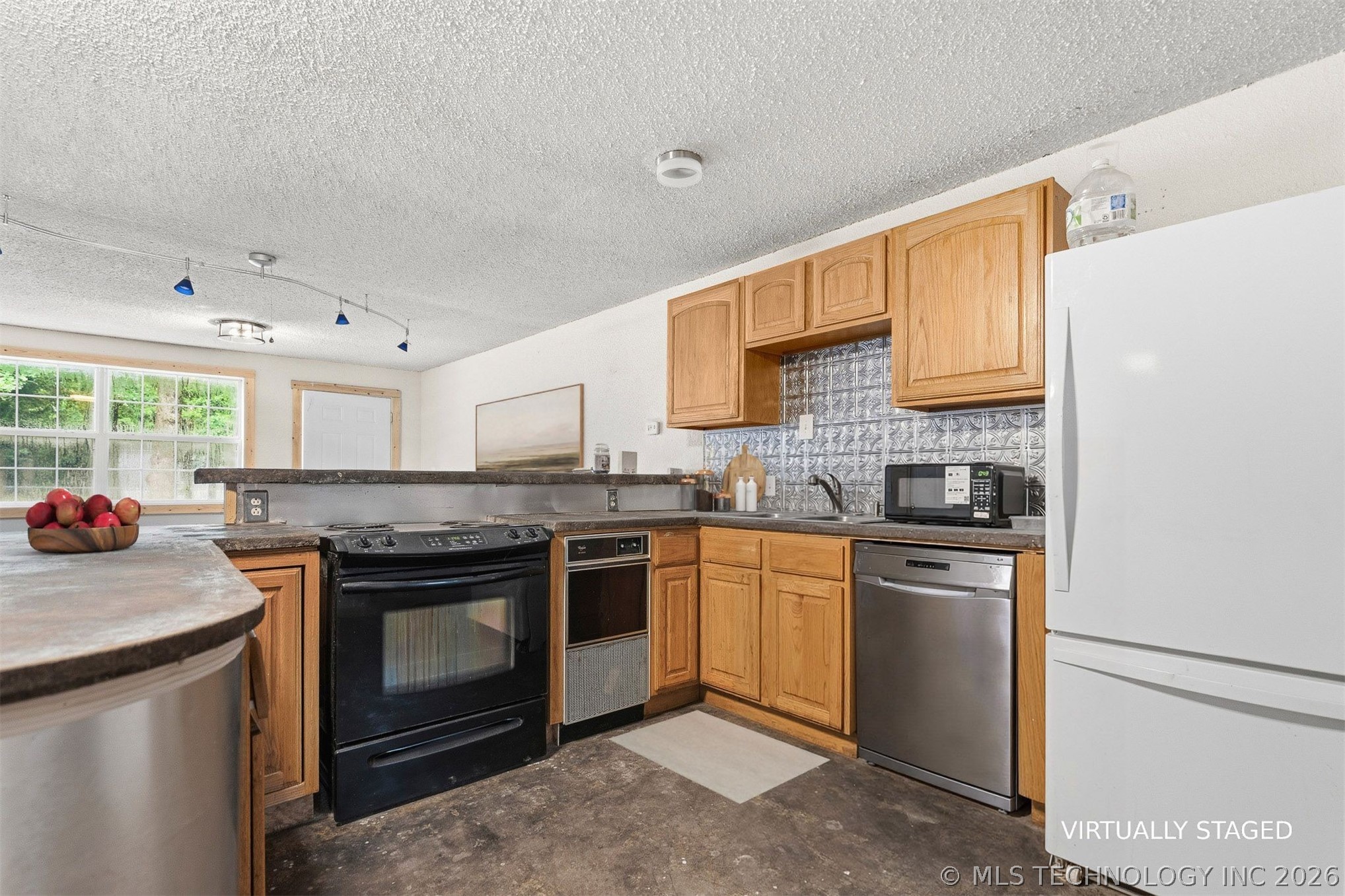 4268 Chickasaw Road Property Photo 7