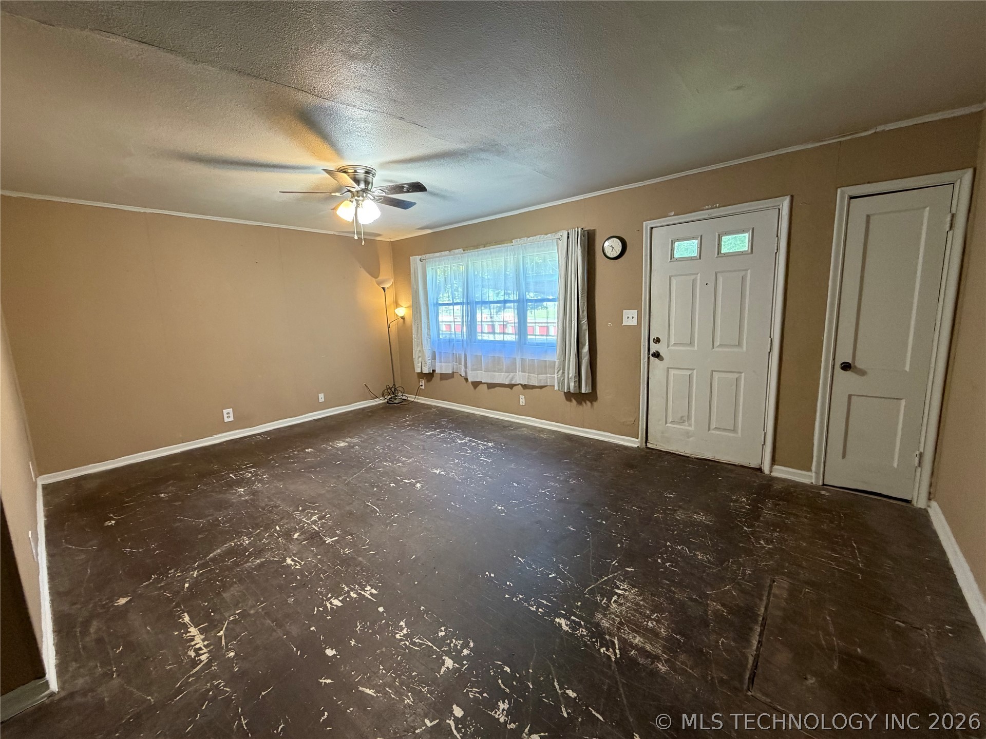 503 E 22nd Street Property Photo 7