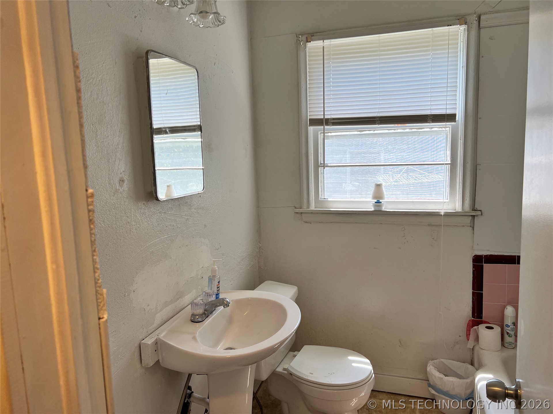 503 E 22nd Street Property Photo 10