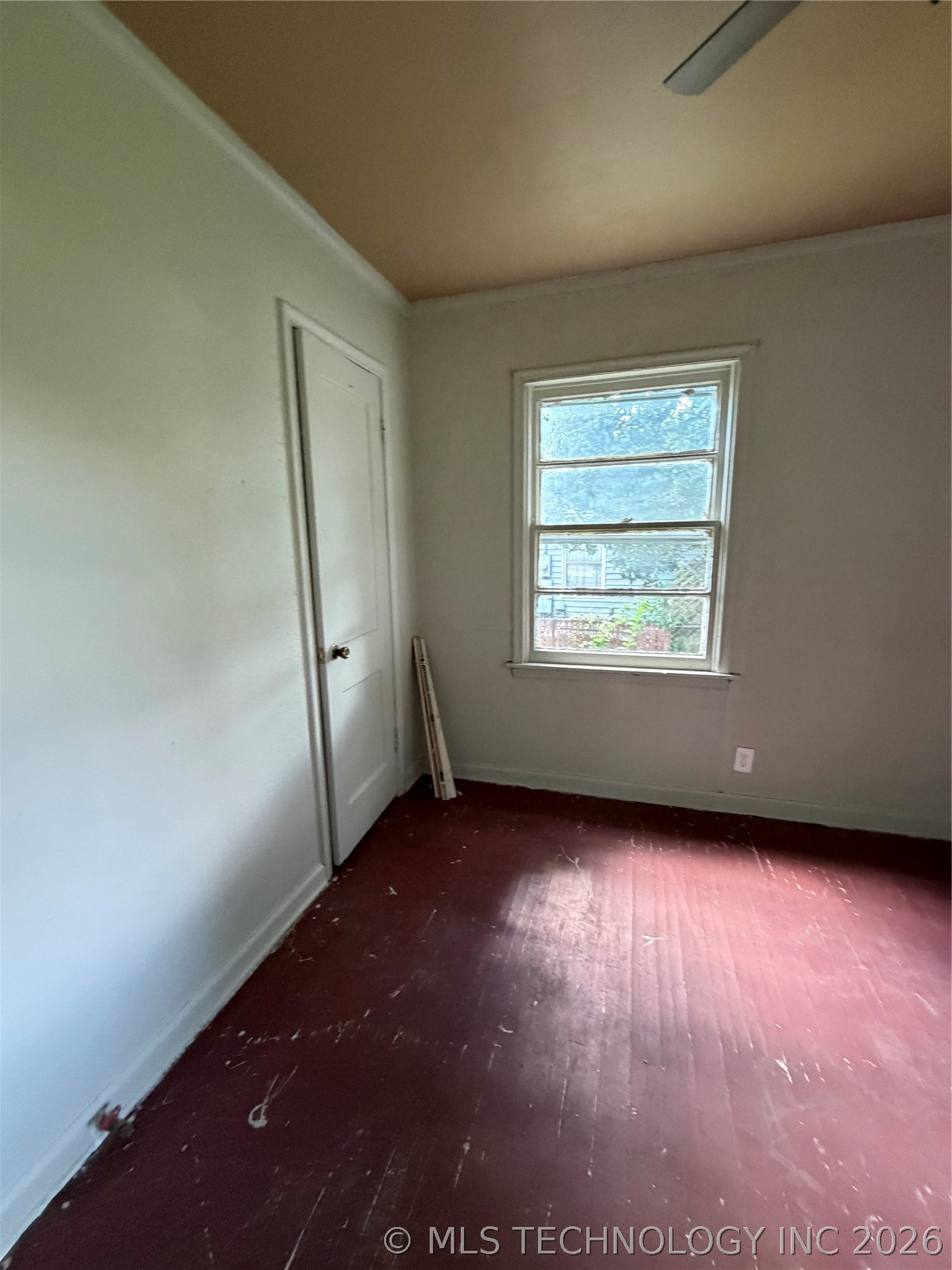 503 E 22nd Street Property Photo 14