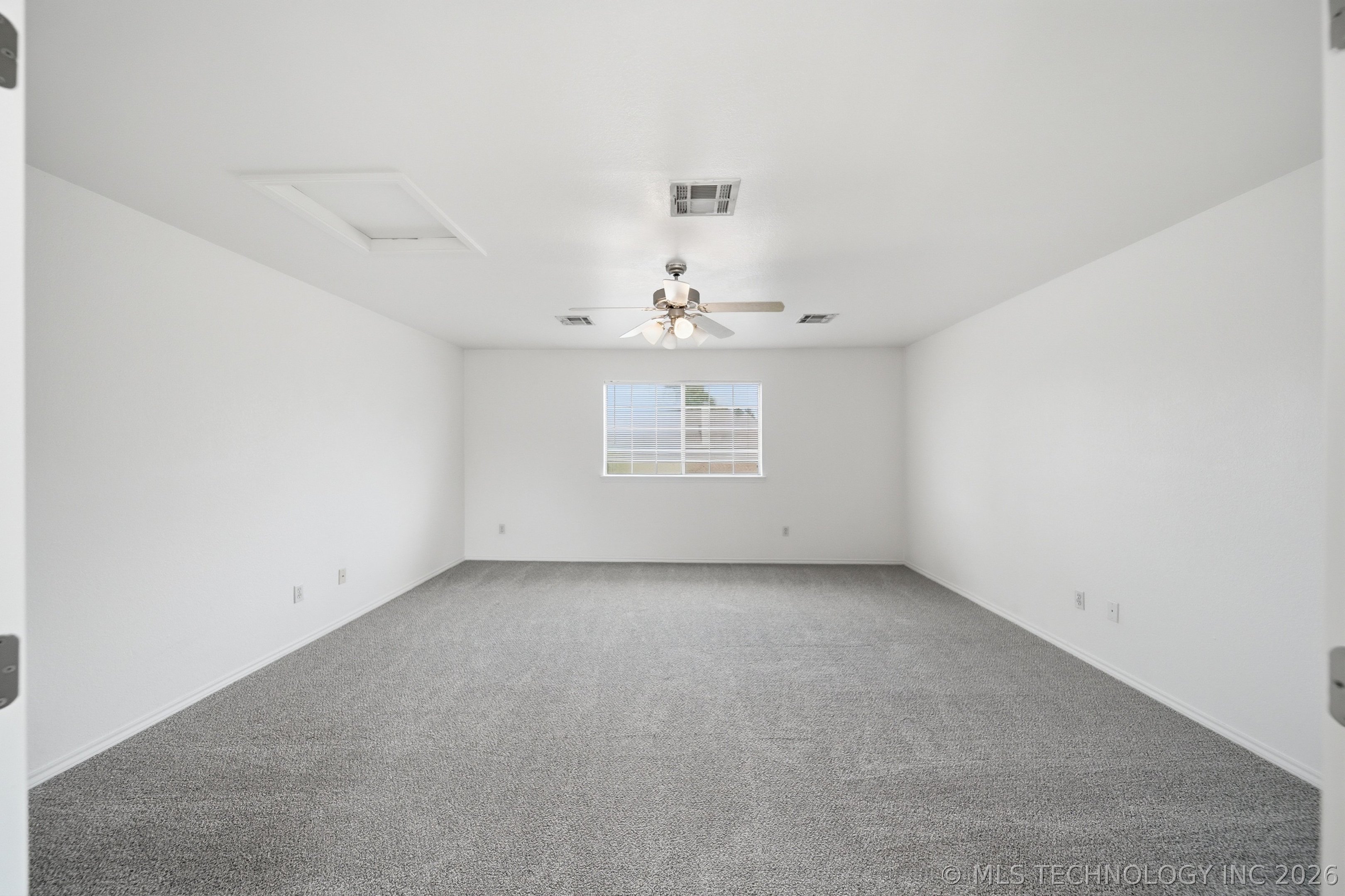 8523 S 70th East Avenue Property Photo 26