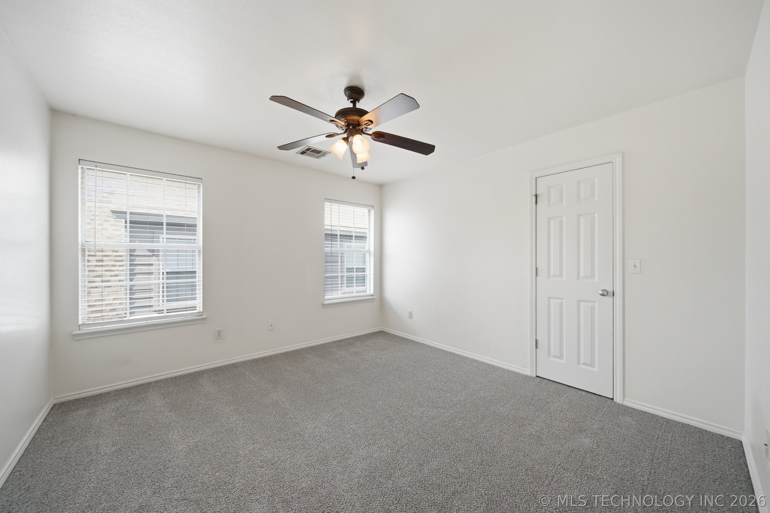 8523 S 70th East Avenue Property Photo 28
