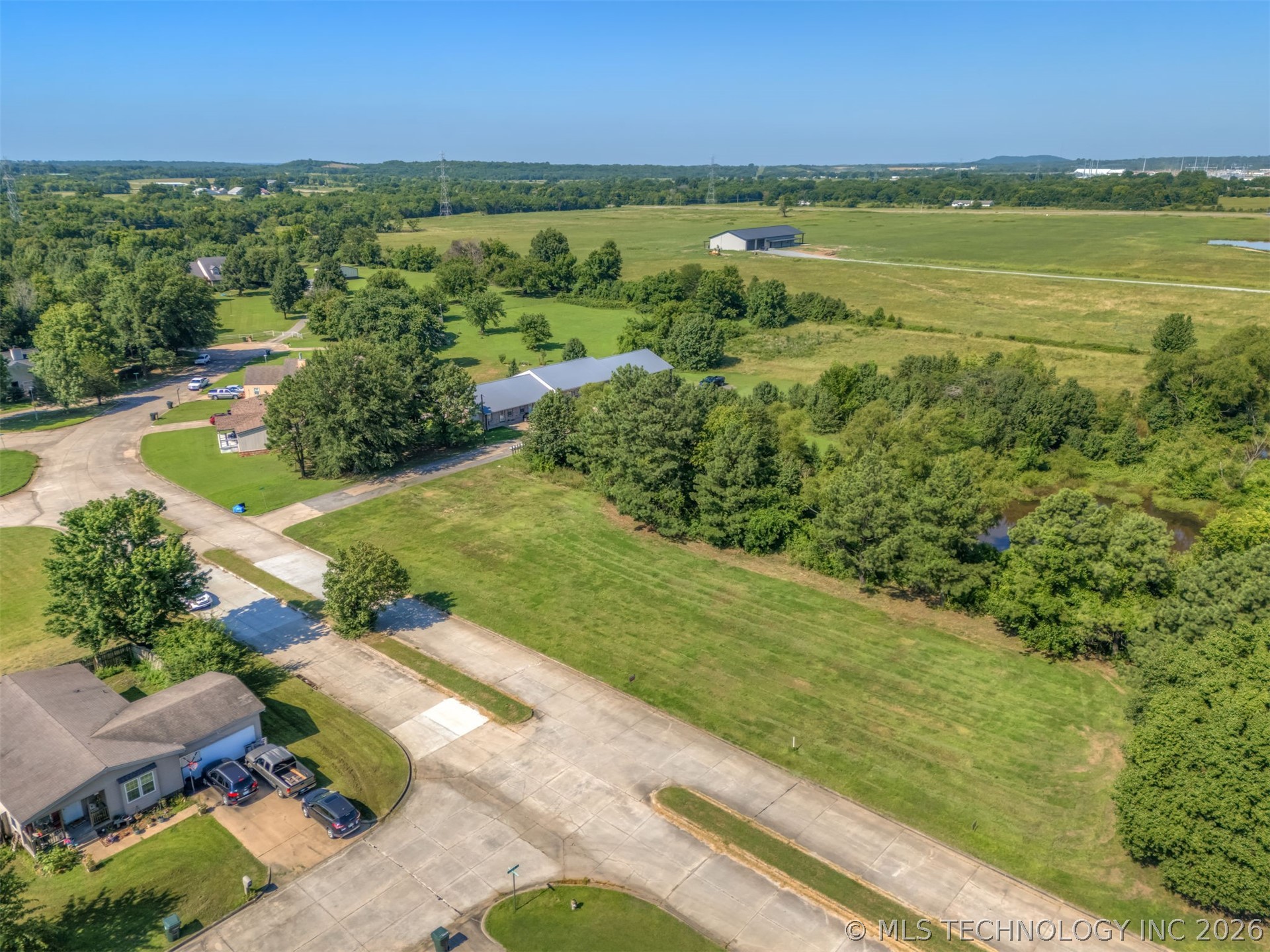 001 Orchard Parkway Property Photo 5