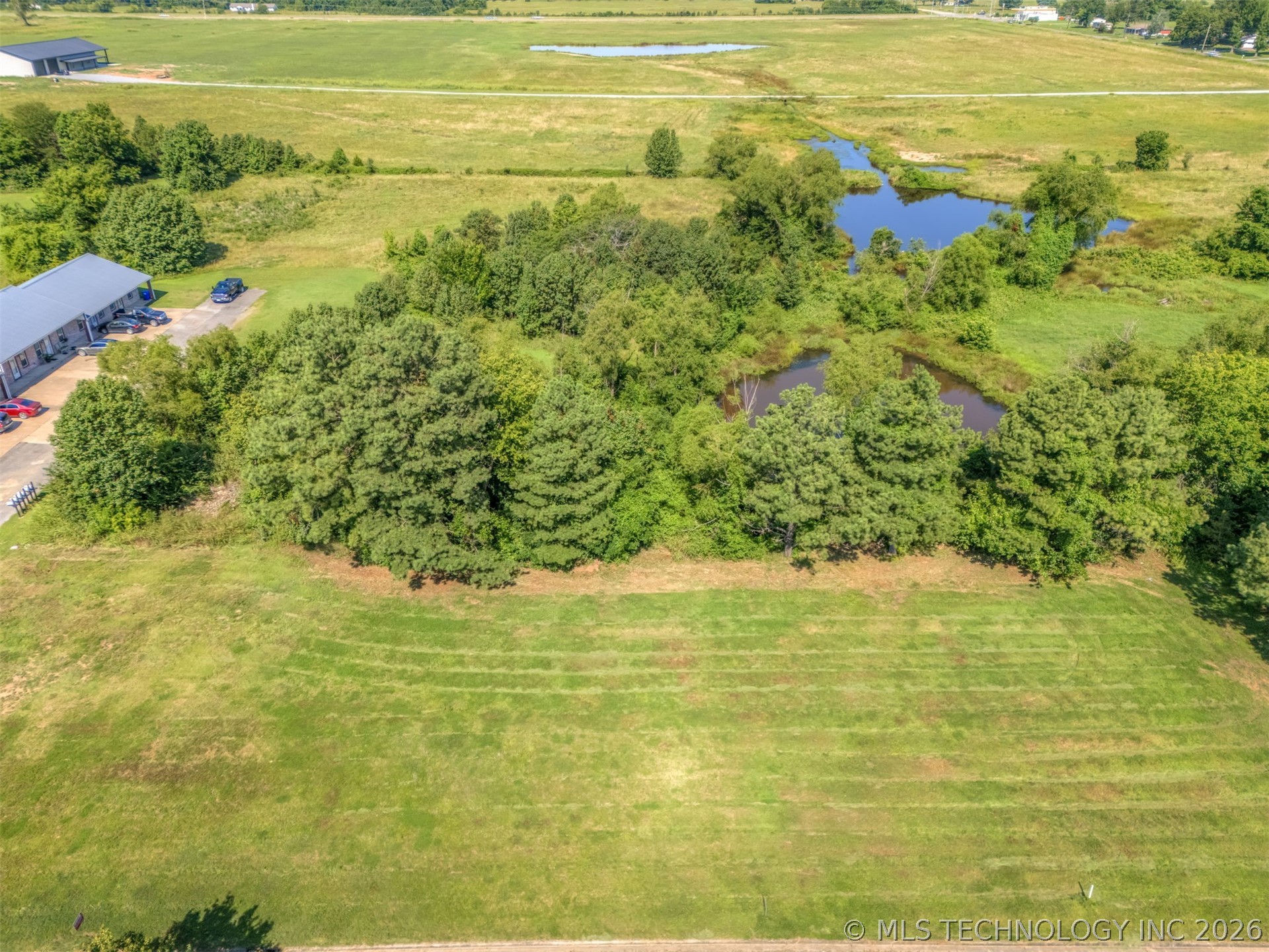 001 Orchard Parkway Property Photo 7