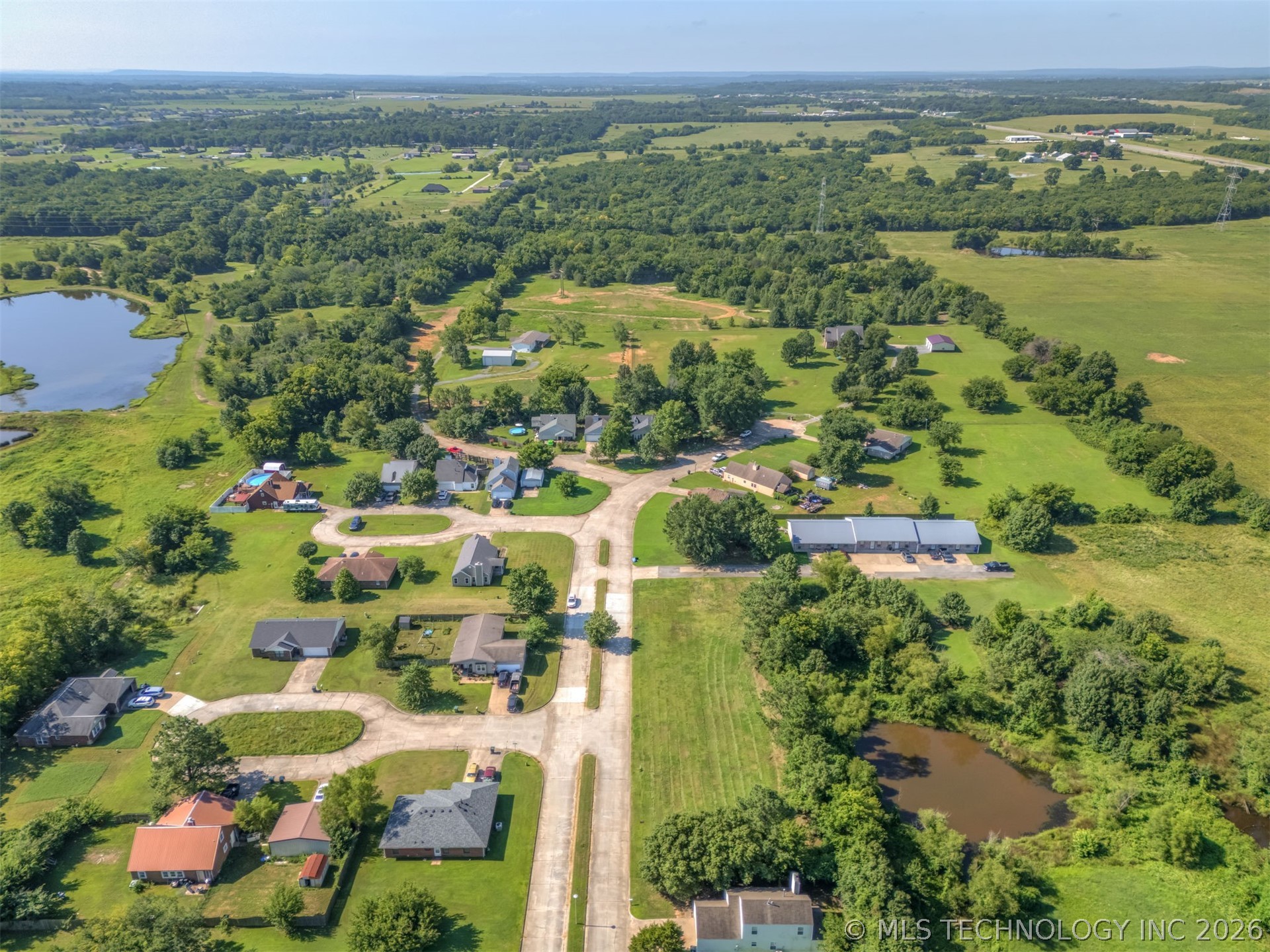 001 Orchard Parkway Property Photo 28