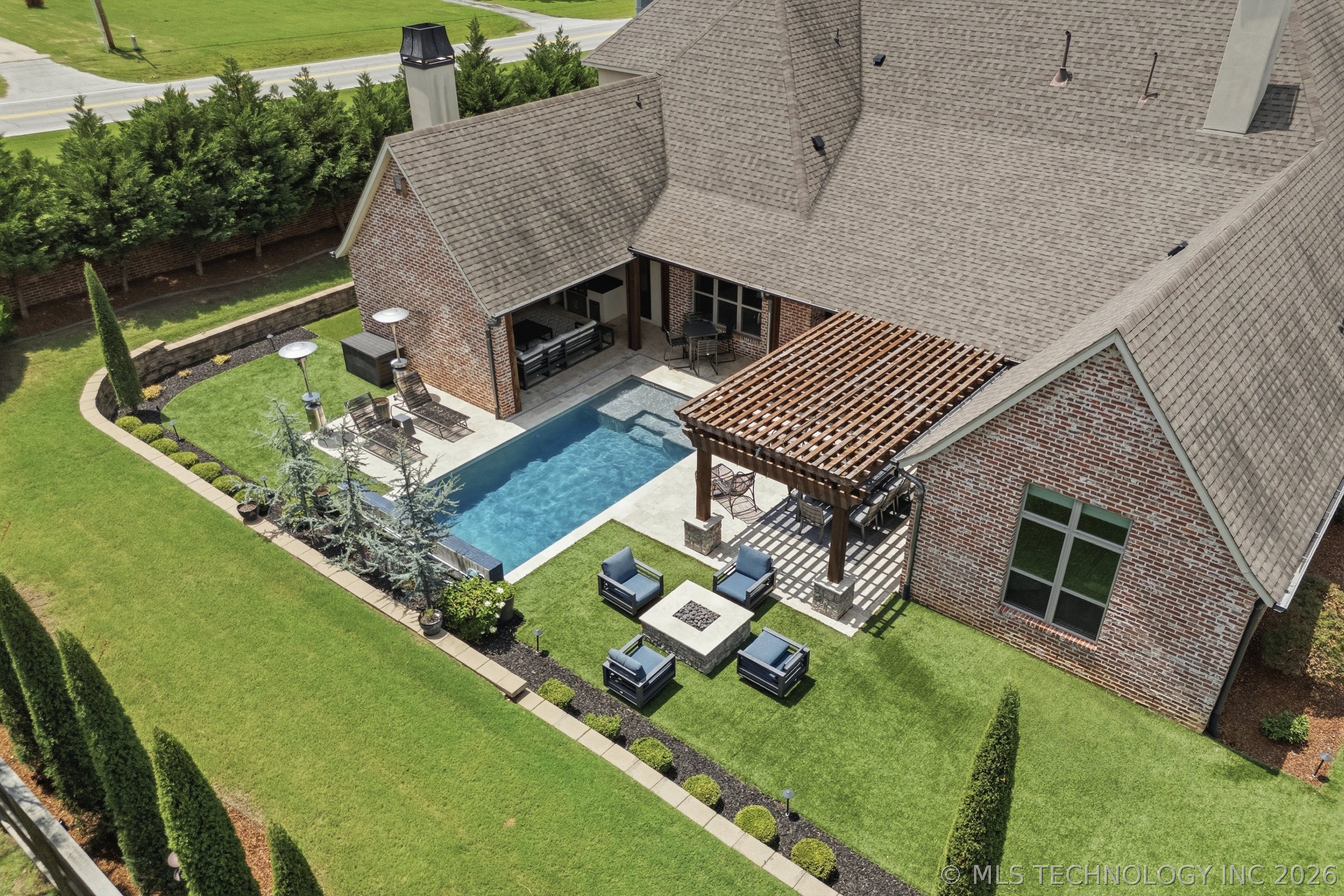 8007 S Galveston Court Property Photo 6