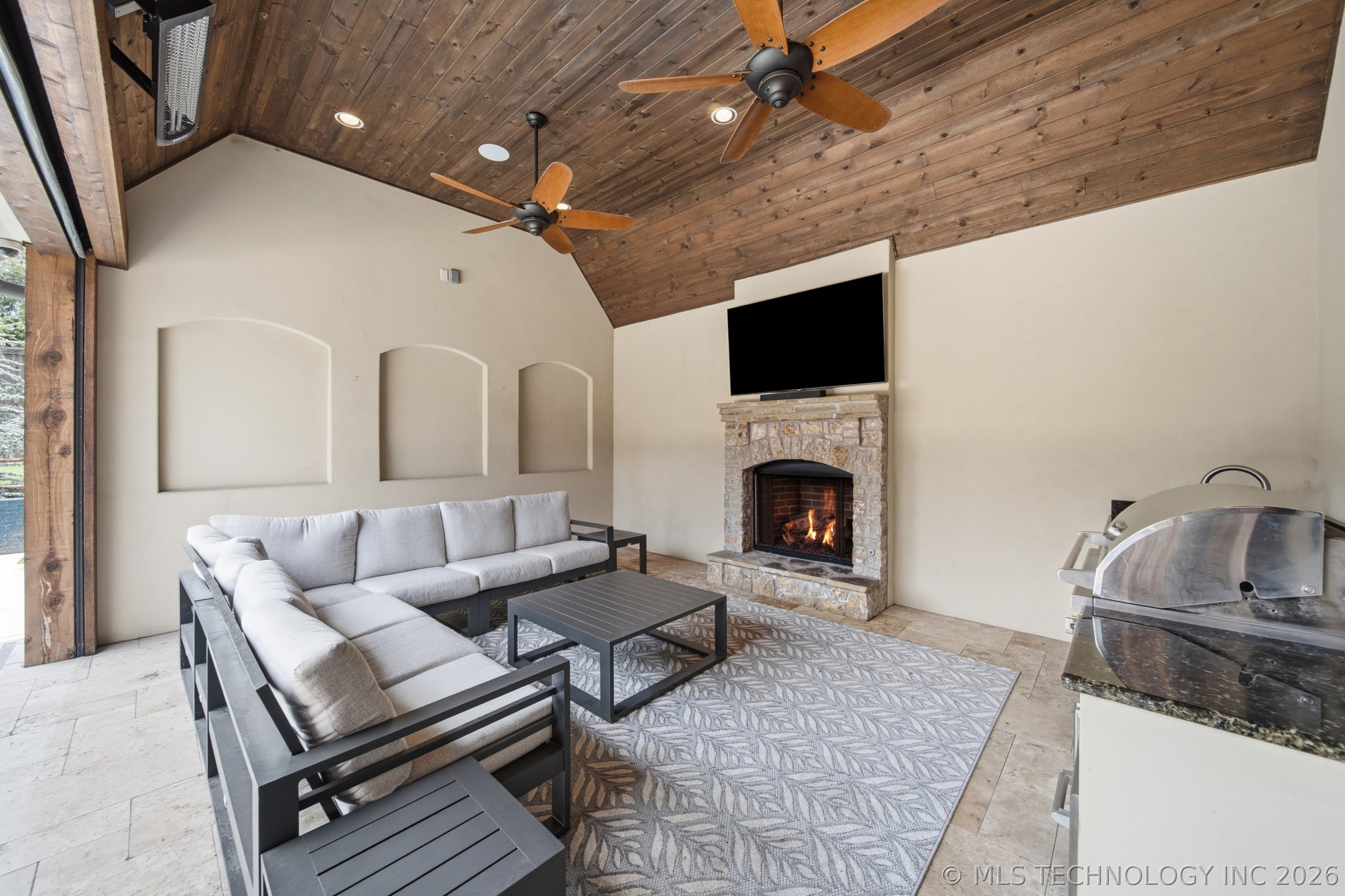8007 S Galveston Court Property Photo 10