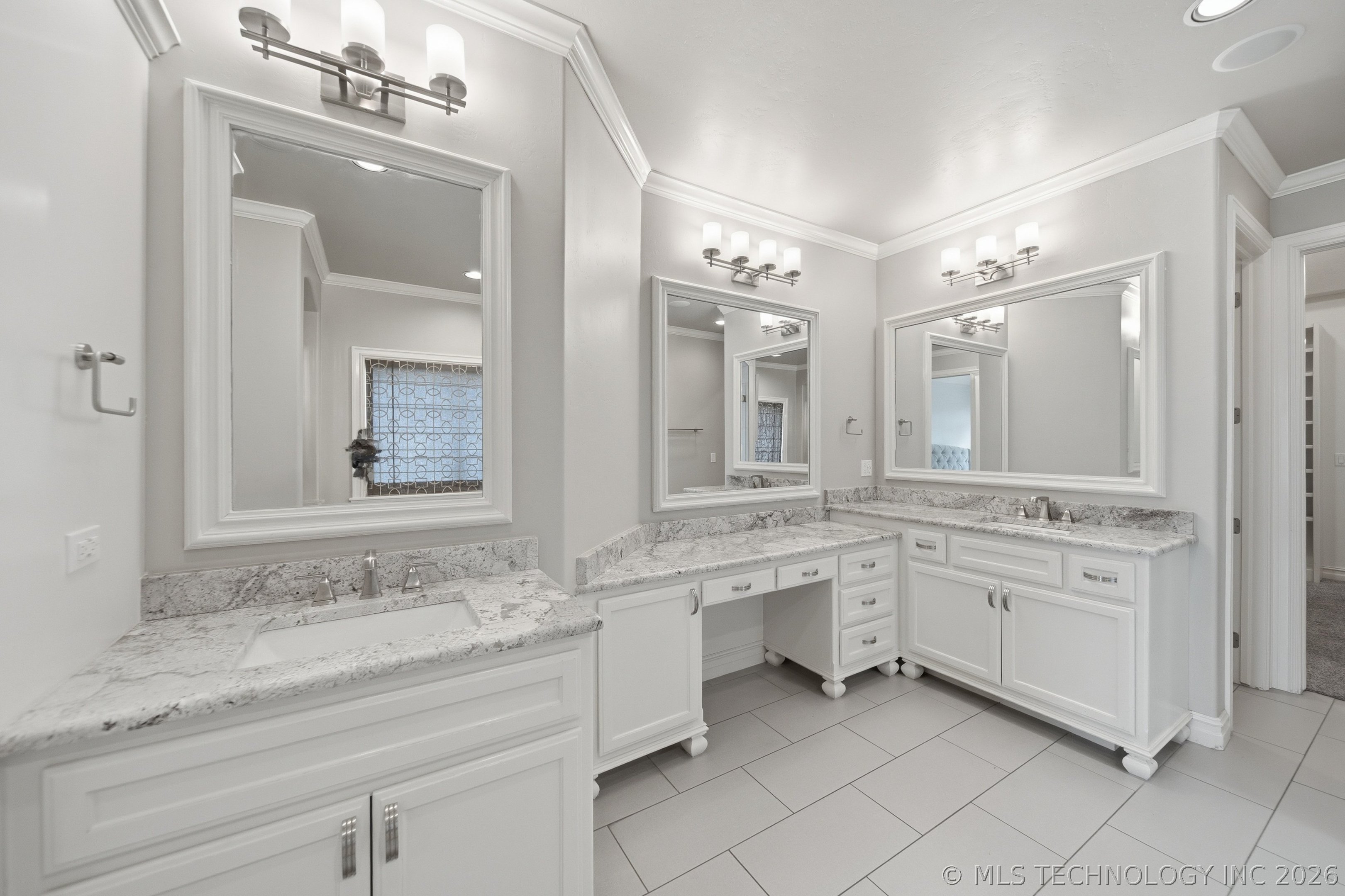 8007 S Galveston Court Property Photo 31