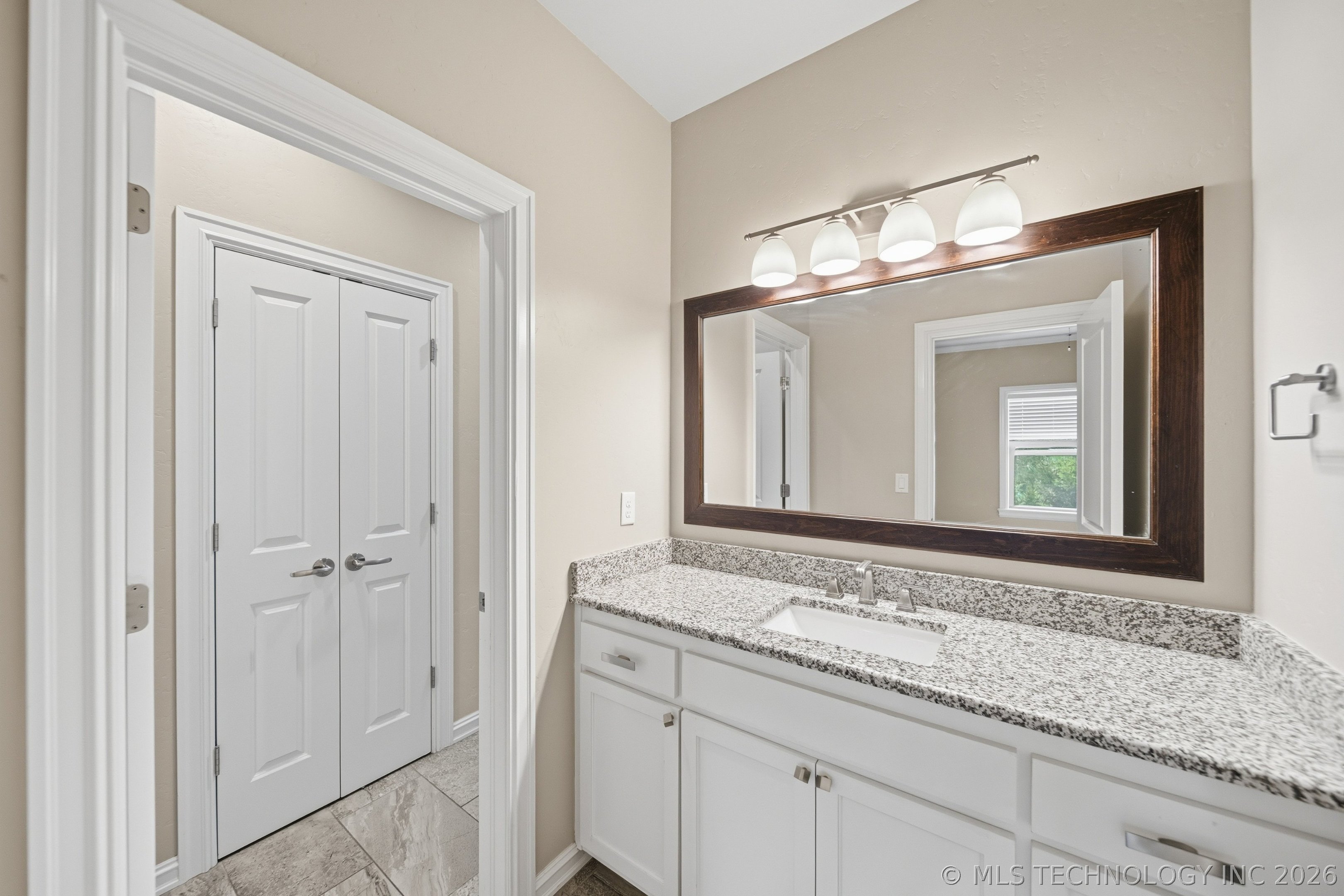 8007 S Galveston Court Property Photo 46