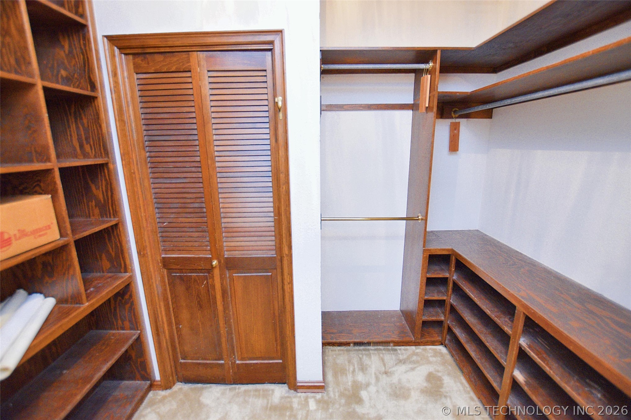 720 S East Avenue Property Photo 25