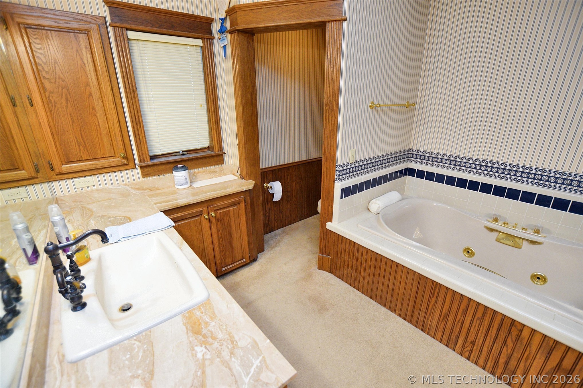 720 S East Avenue Property Photo 26