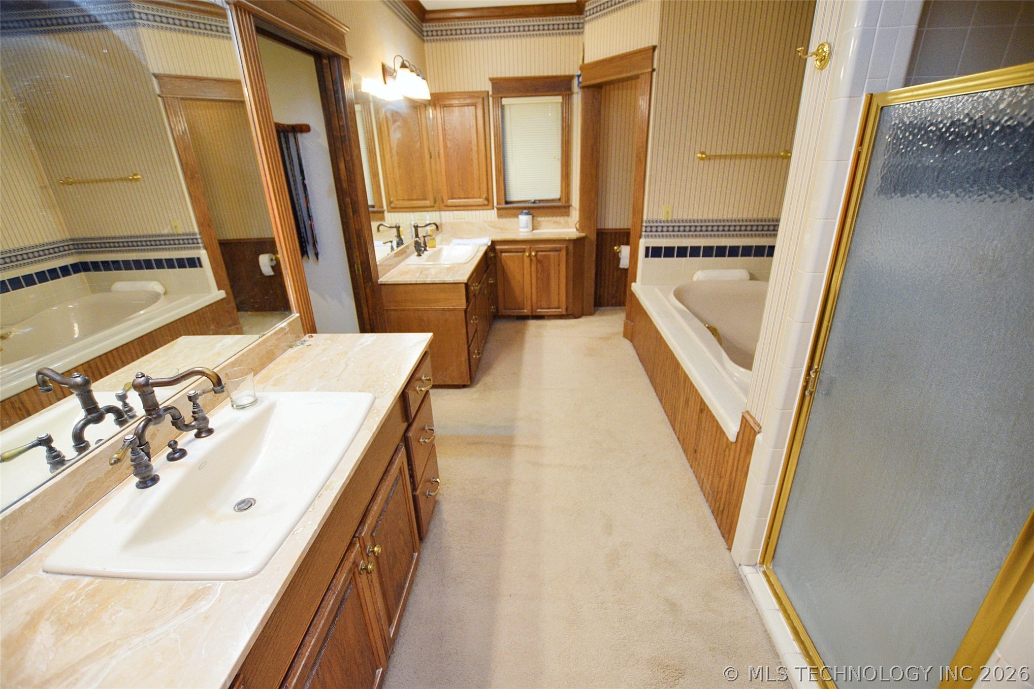 720 S East Avenue Property Photo 28