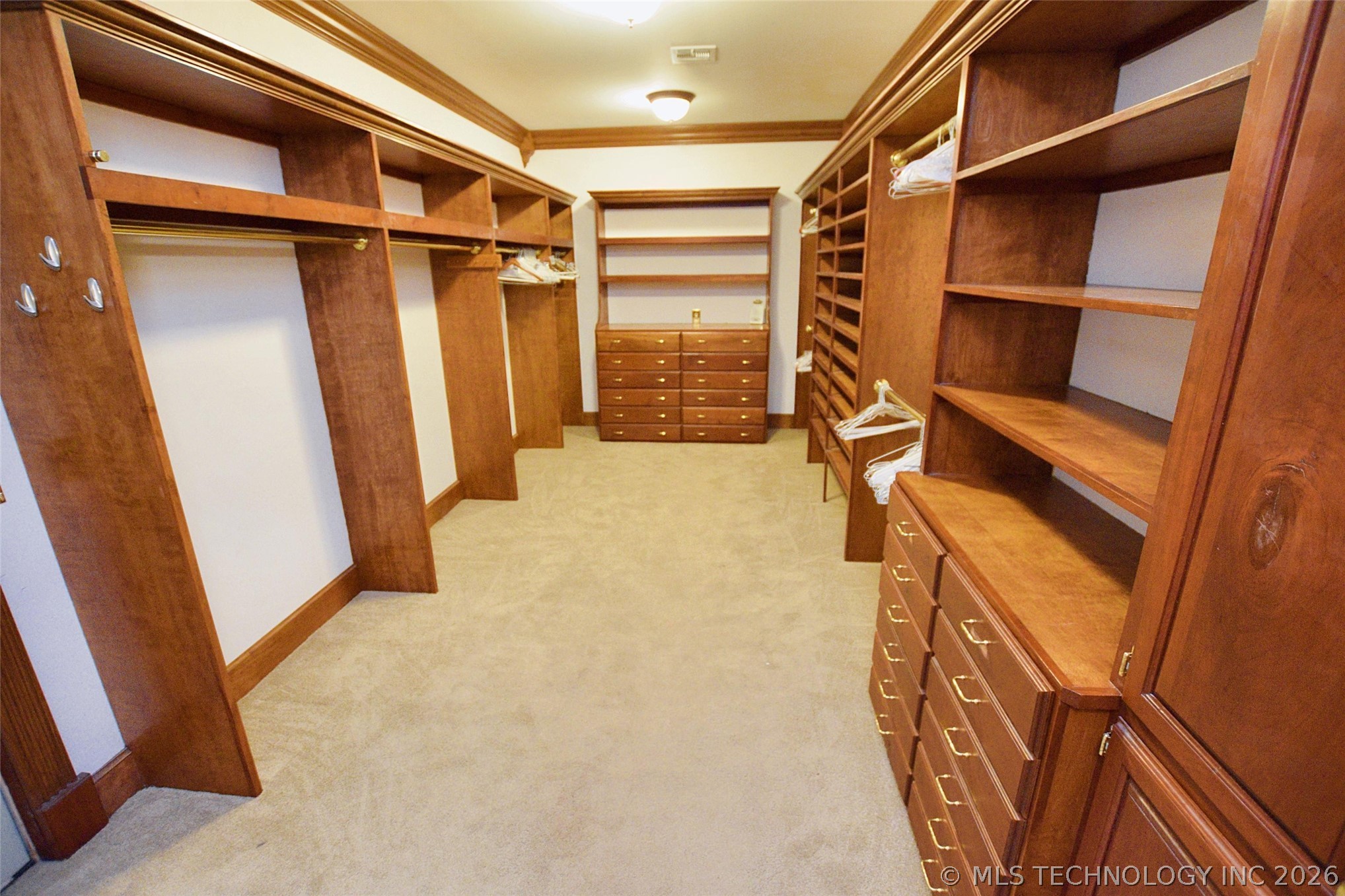 720 S East Avenue Property Photo 29