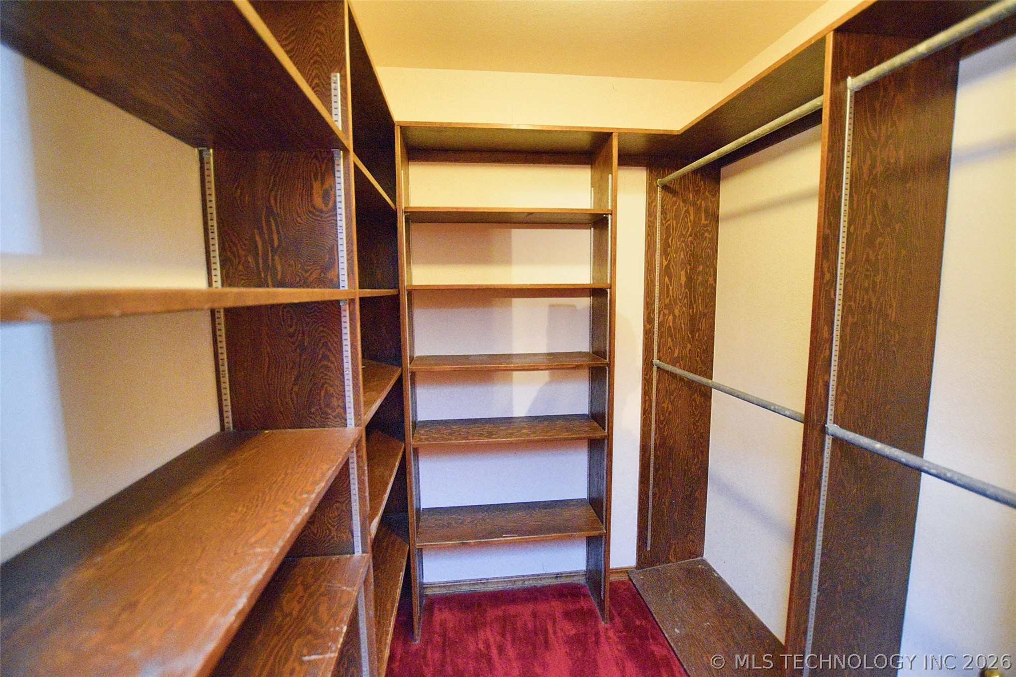 720 S East Avenue Property Photo 32