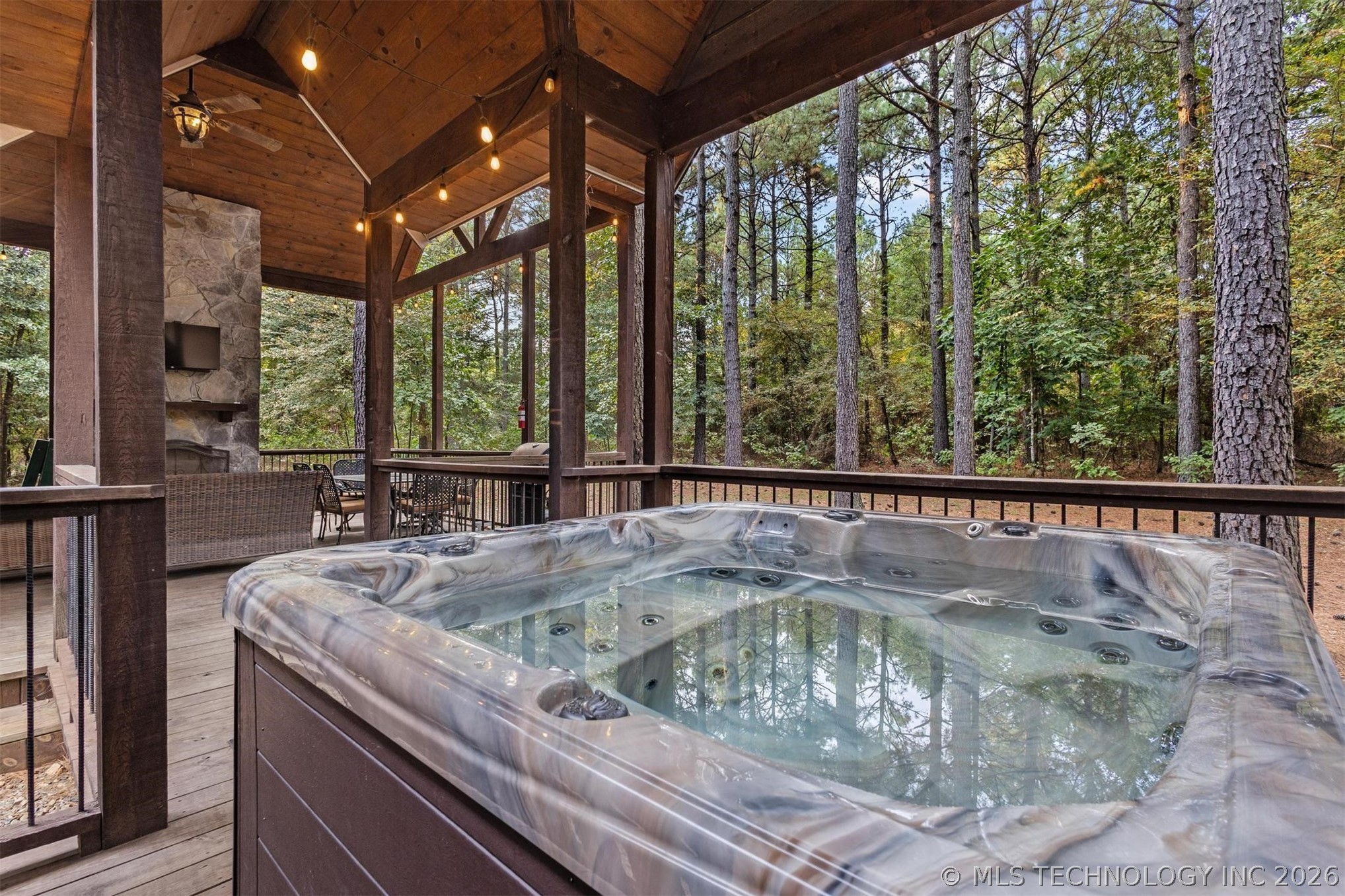 135 Stone Pine Property Photo 10