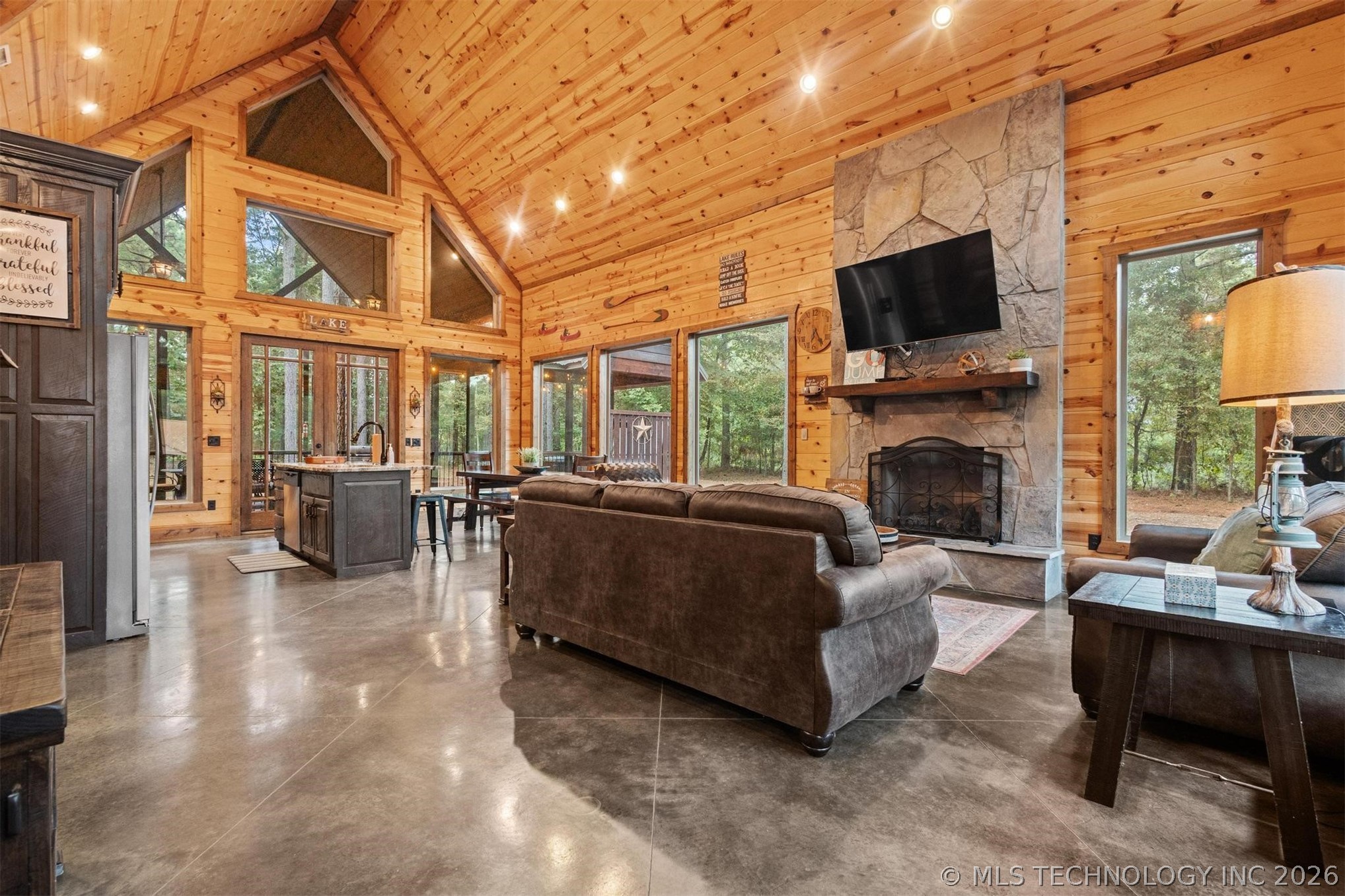 135 Stone Pine Property Photo 15