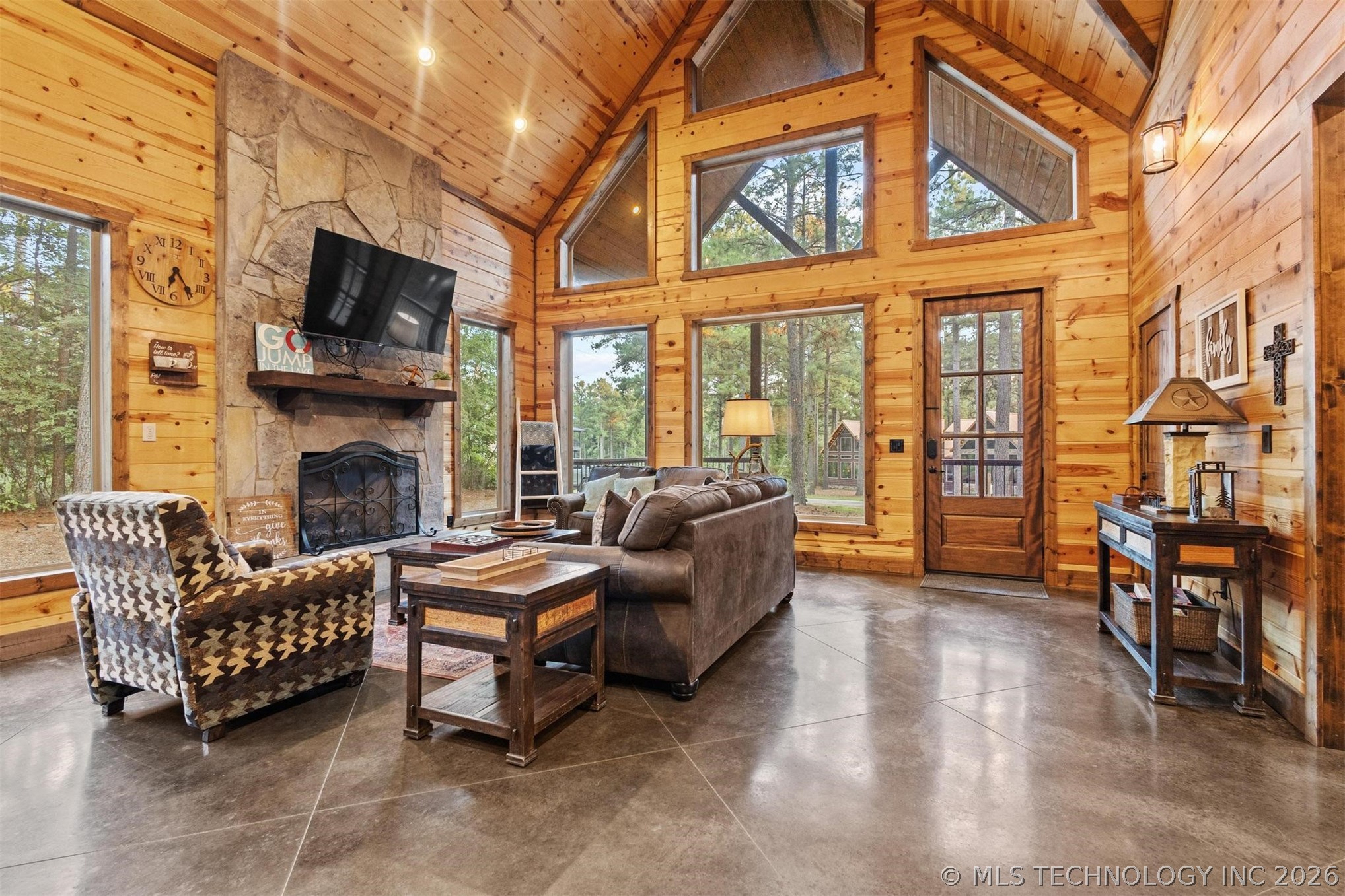 135 Stone Pine Property Photo 16