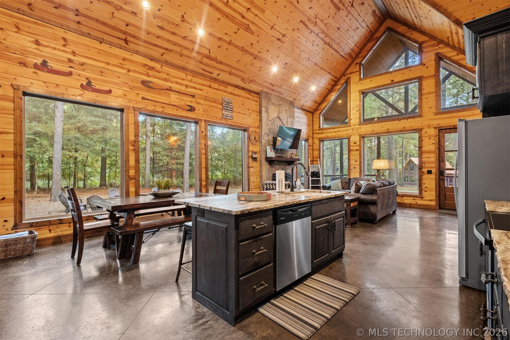 135 Stone Pine Property Photo 24