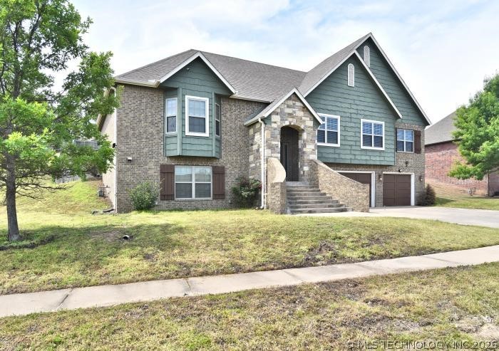 1810 S Stephanie Street Property Photo 6