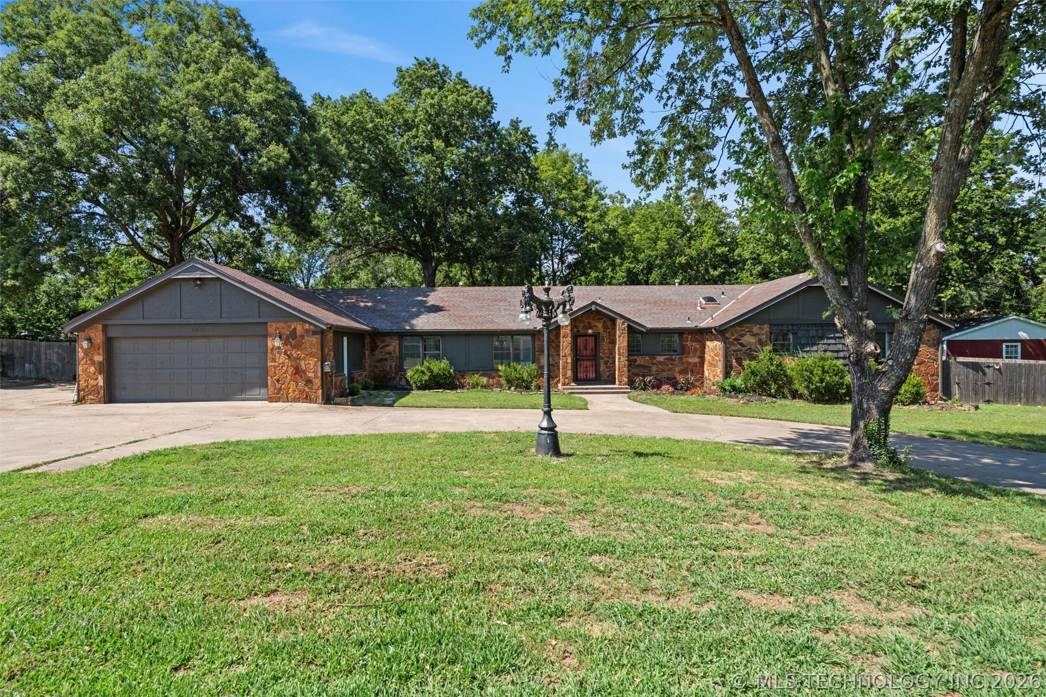 5410 Nowata Road Property Photo 2