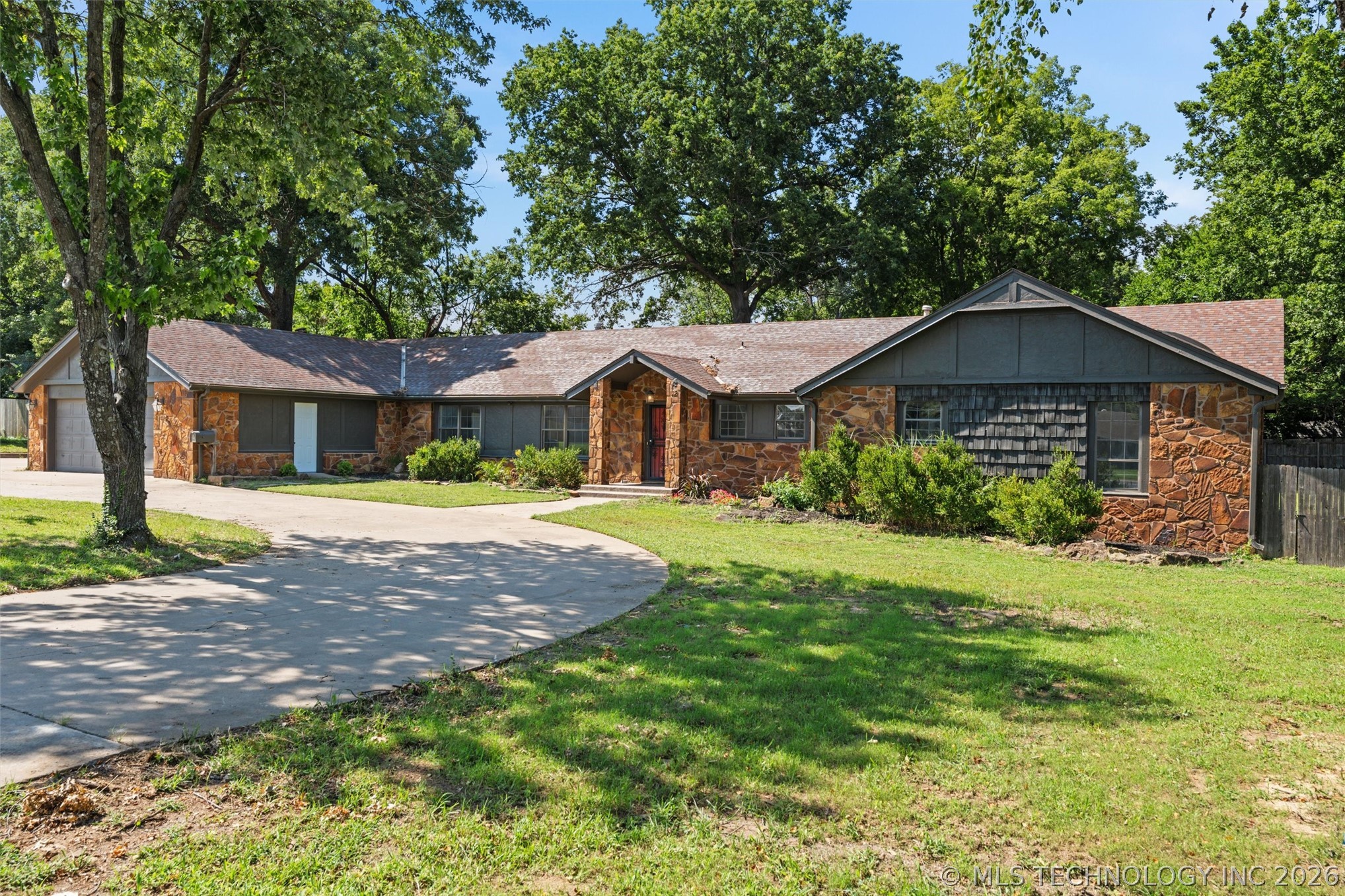 5410 Nowata Road Property Photo 3