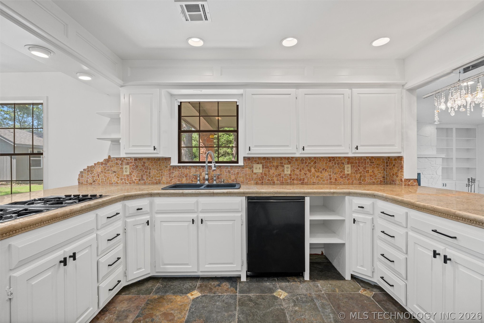 5410 Nowata Road Property Photo 12