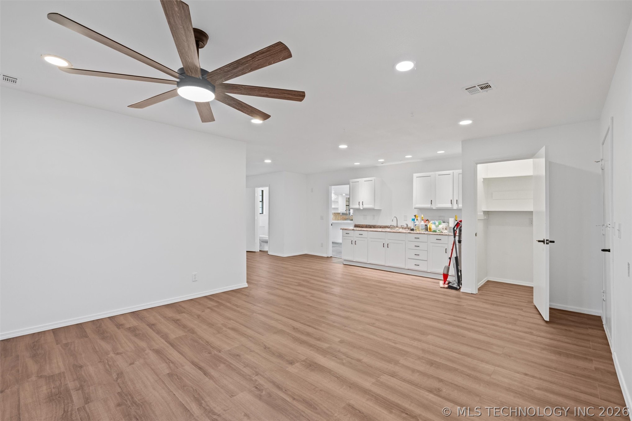 5410 Nowata Road Property Photo 18