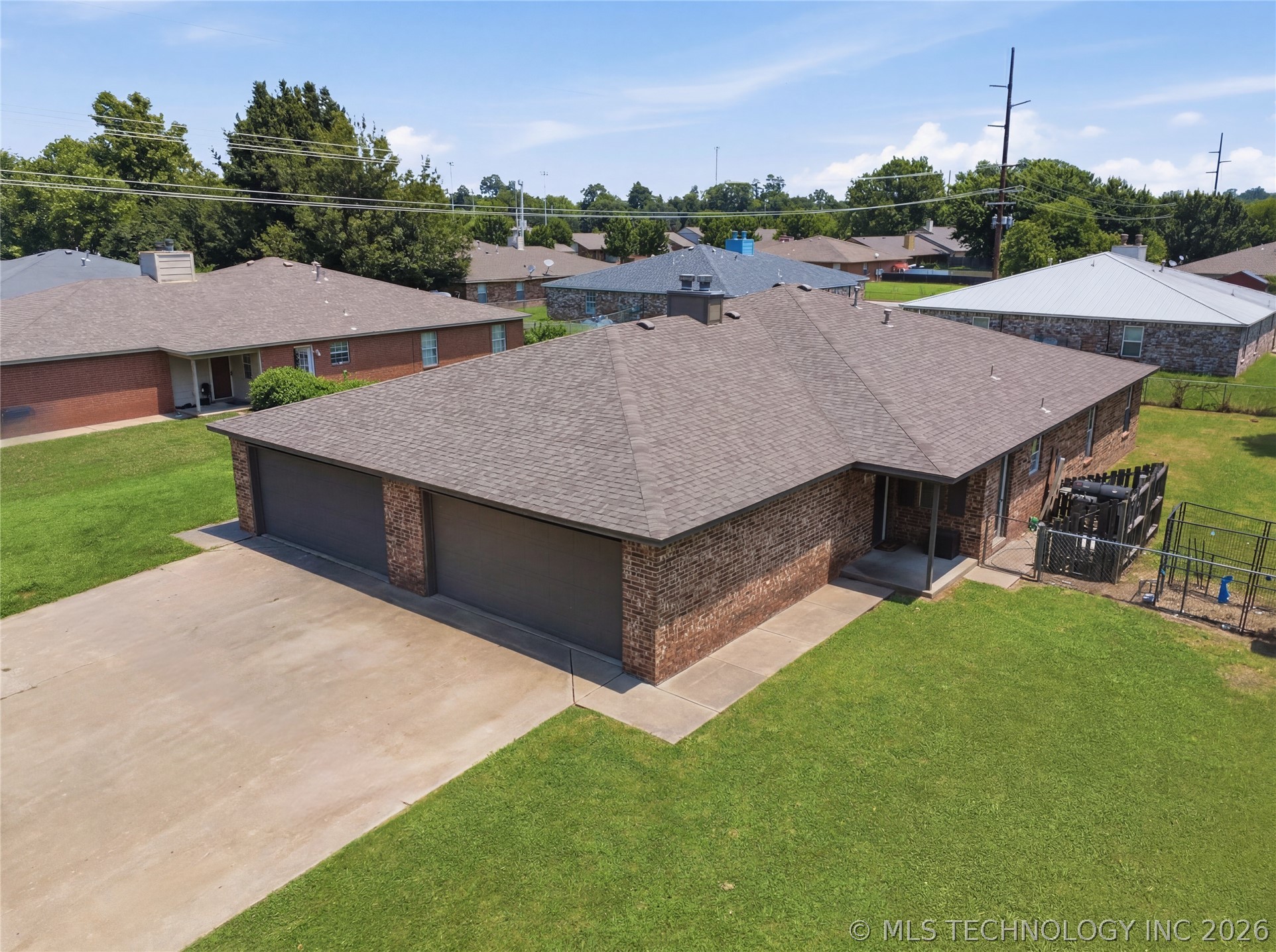 6619 S Utica Place Property Photo 18
