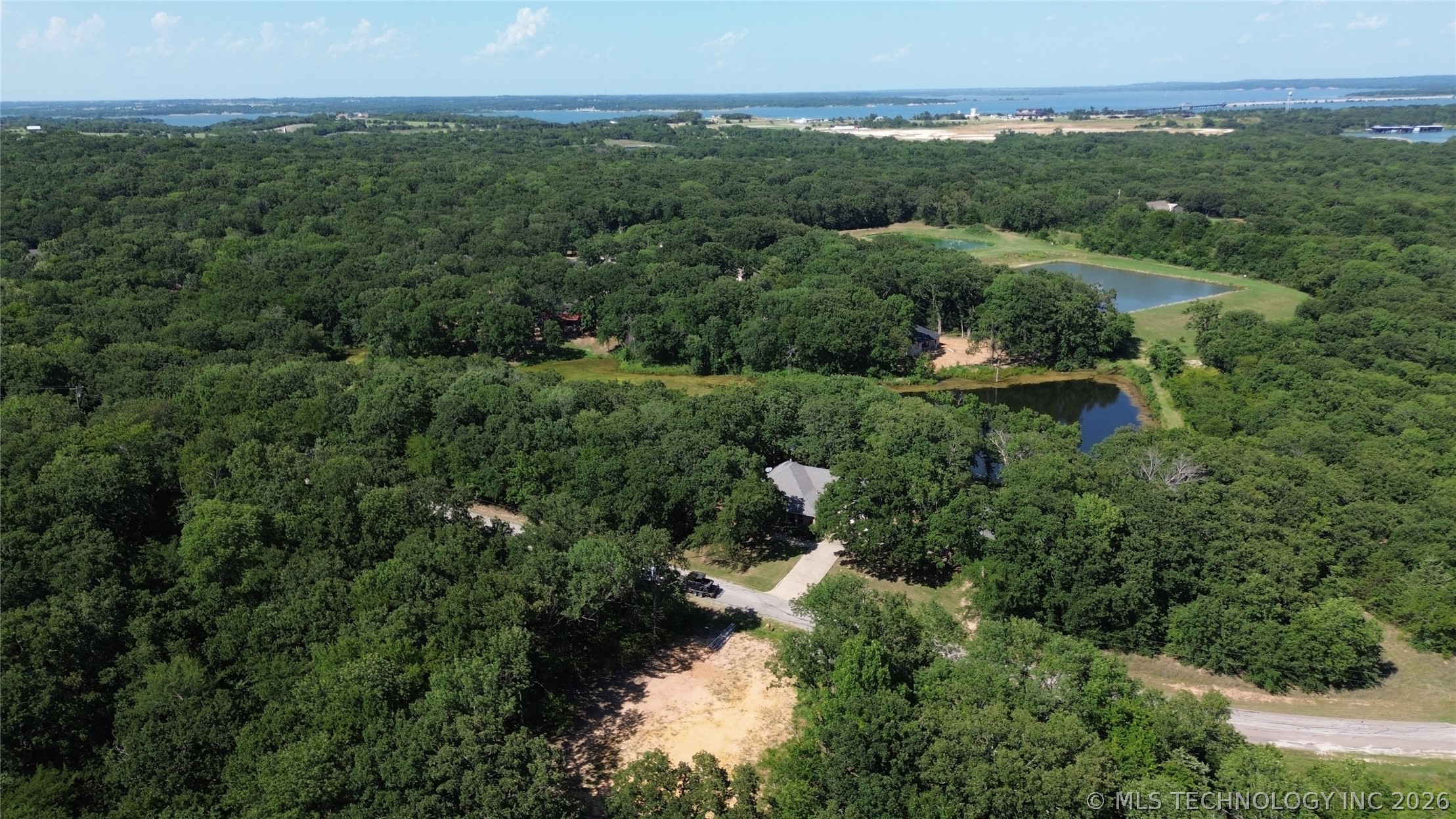 10971 Standing Oak Property Photo 7