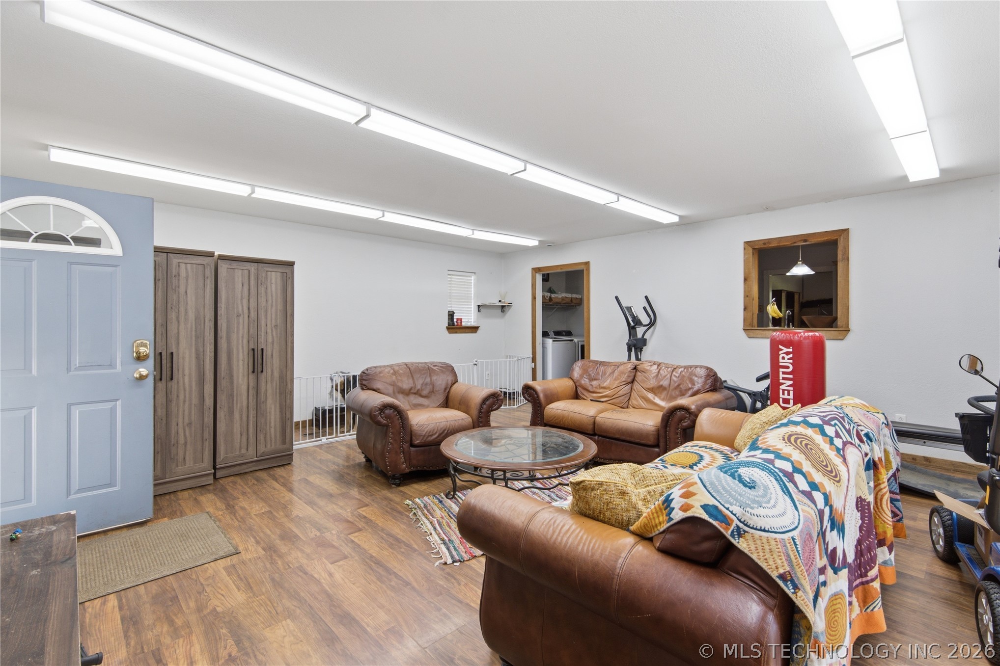 1871 N 194th Street W Property Photo 8