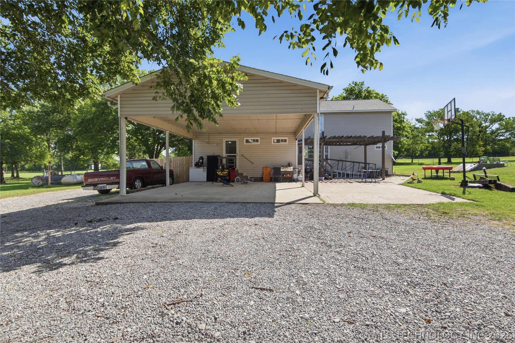 1871 N 194th Street W Property Photo 16