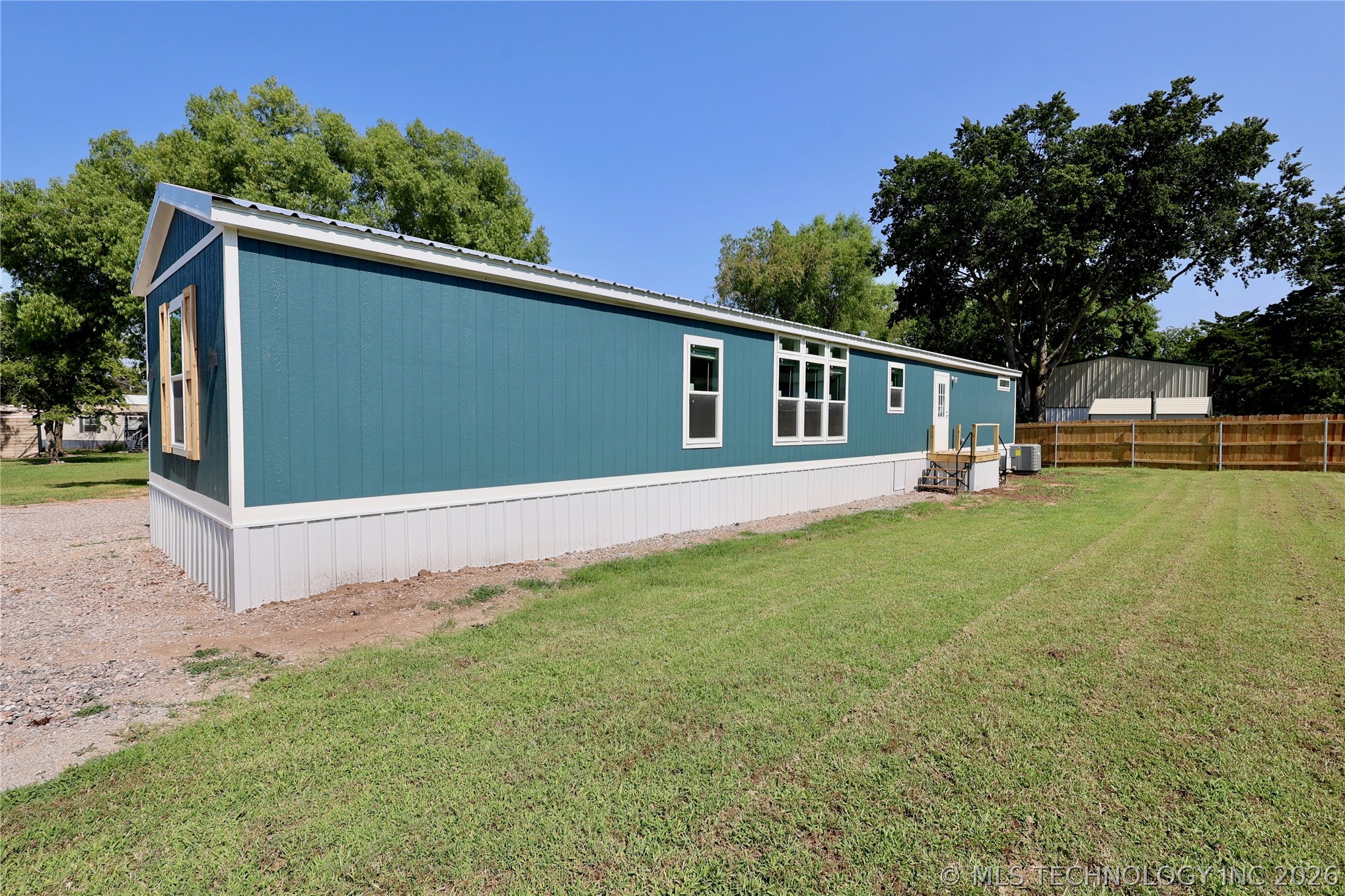 706 Labrea Drive Property Photo 19