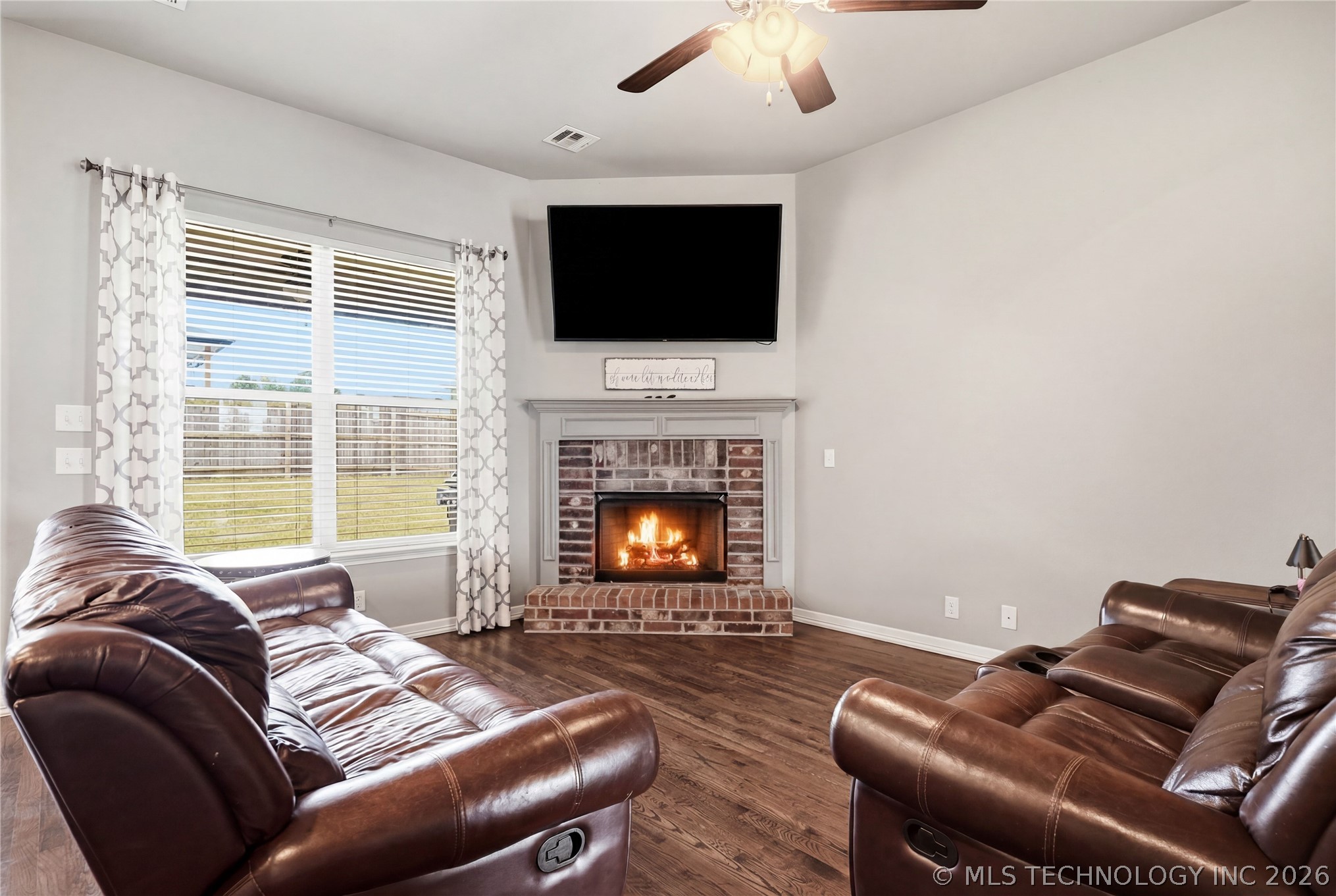 138 W 130th Street S Property Photo 4