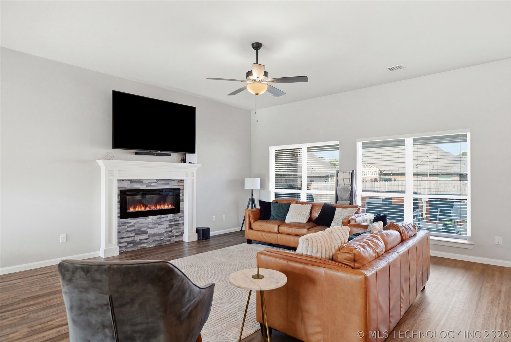 13866 S 21st Place E Property Photo 10