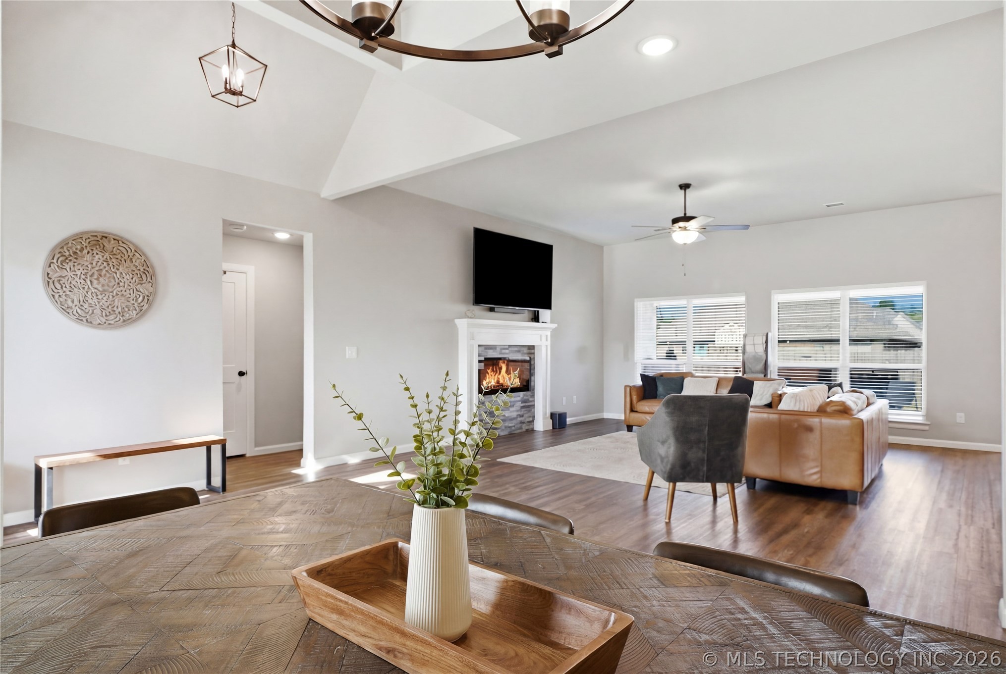 13866 S 21st Place E Property Photo 11