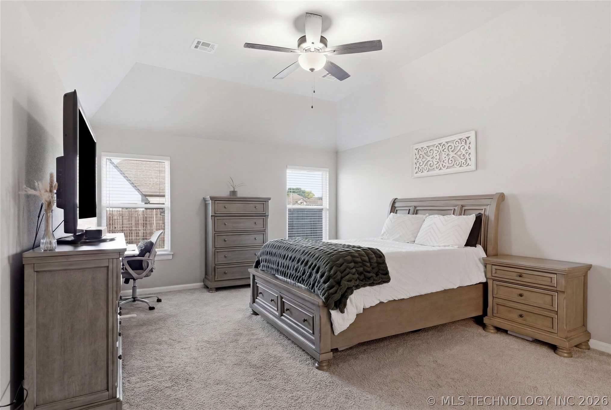 13866 S 21st Place E Property Photo 14