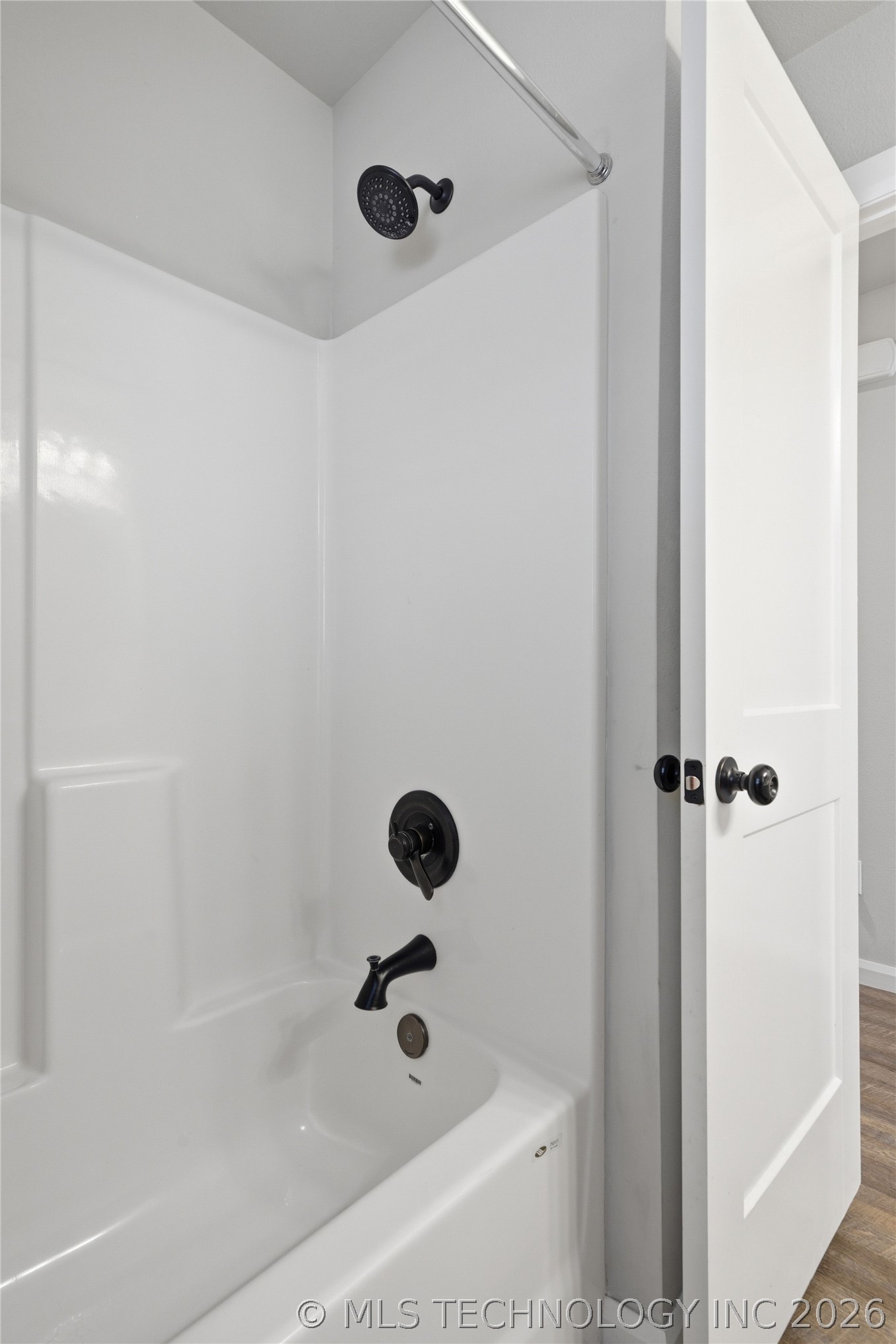 13866 S 21st Place E Property Photo 23