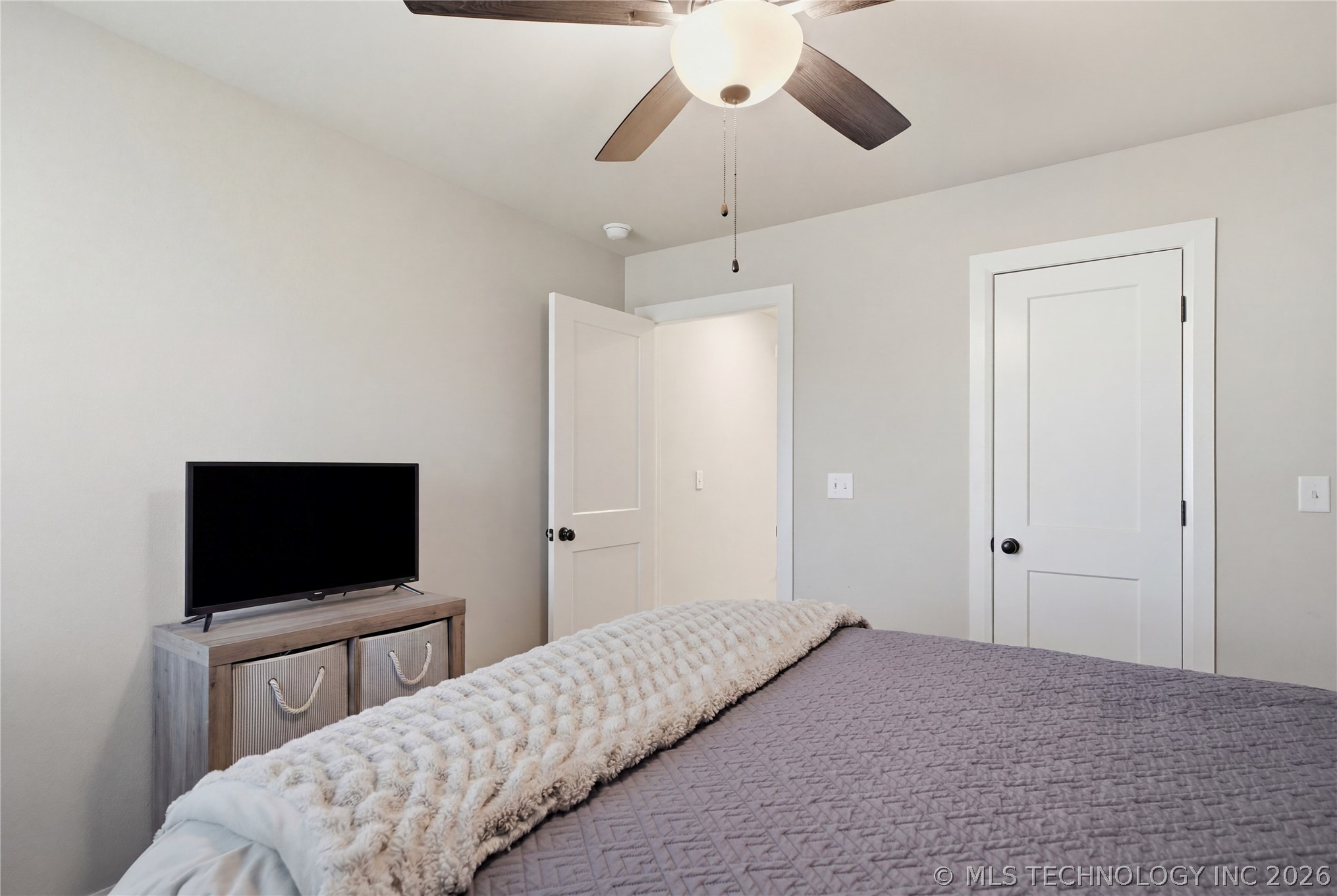 13866 S 21st Place E Property Photo 25