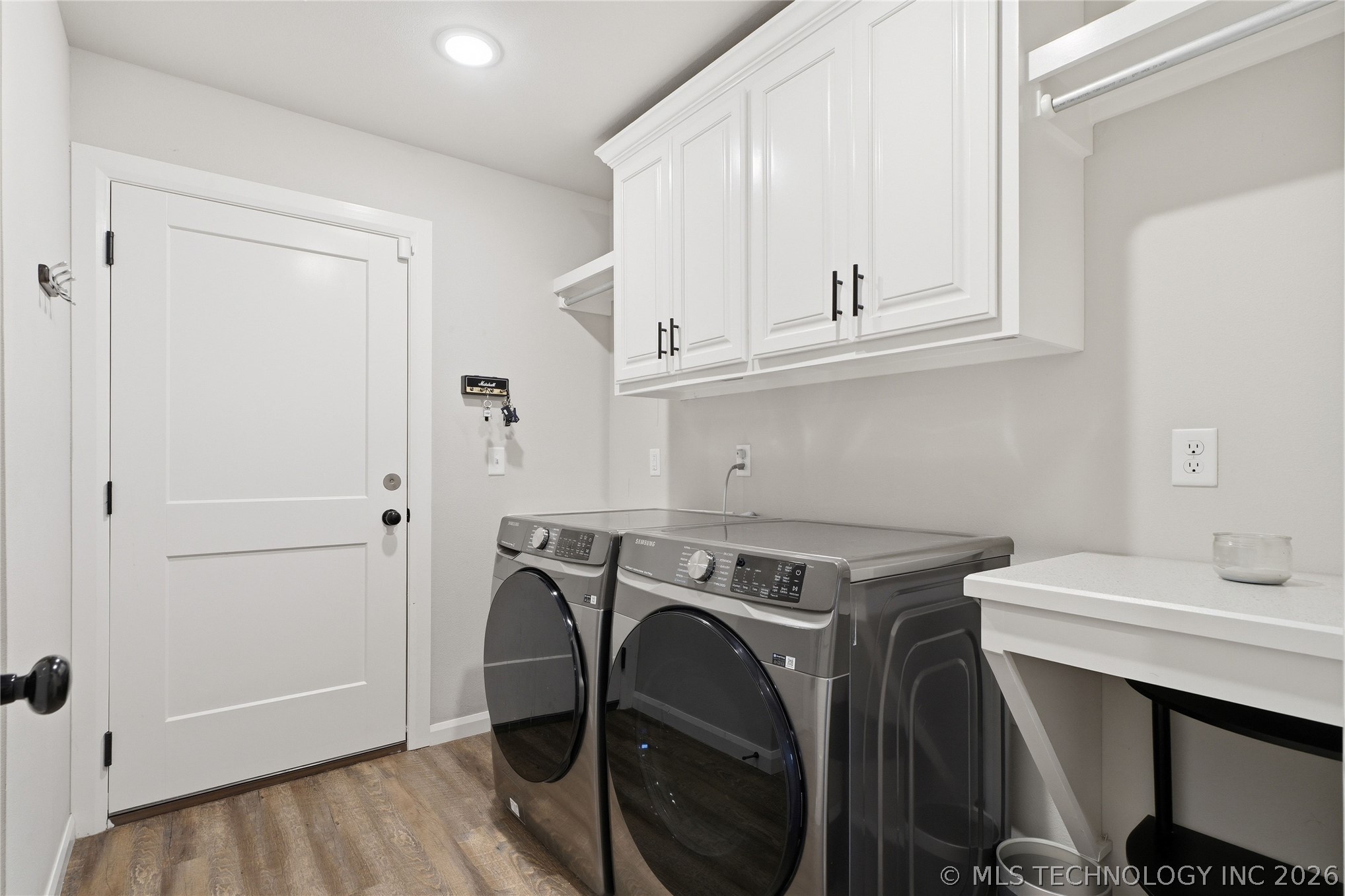 13866 S 21st Place E Property Photo 26