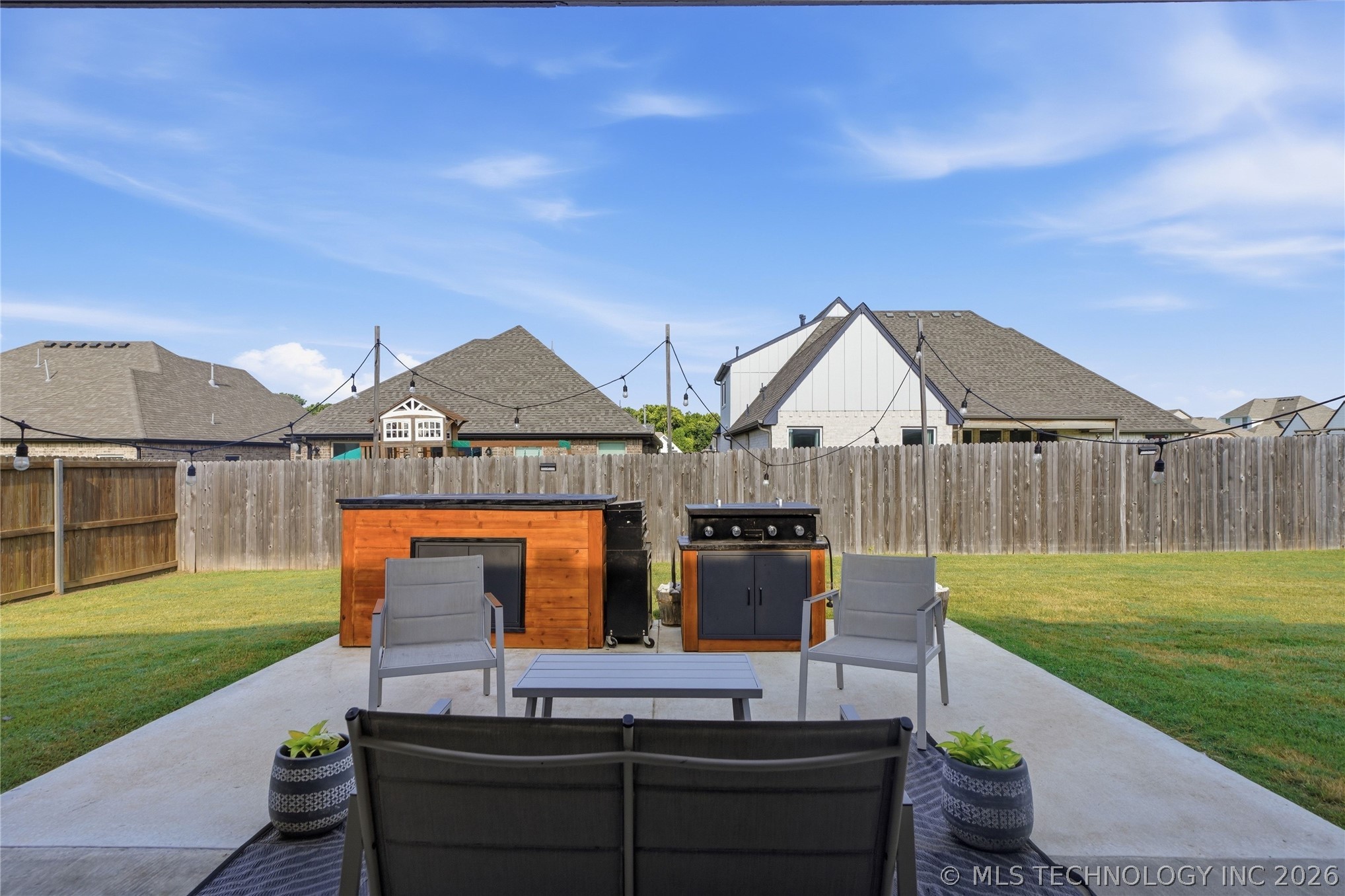 13866 S 21st Place E Property Photo 29