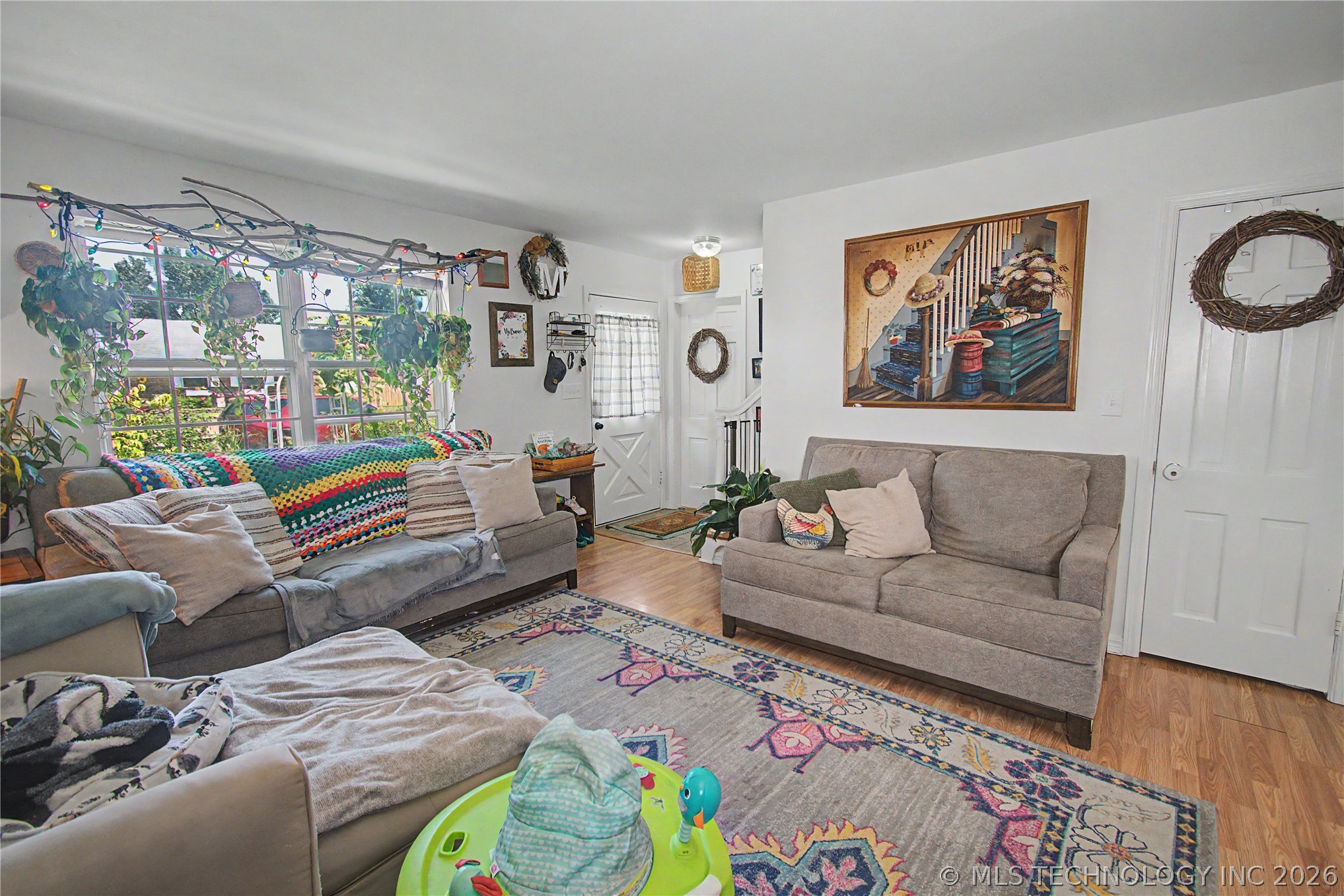 309 Carlton Way Property Photo 3